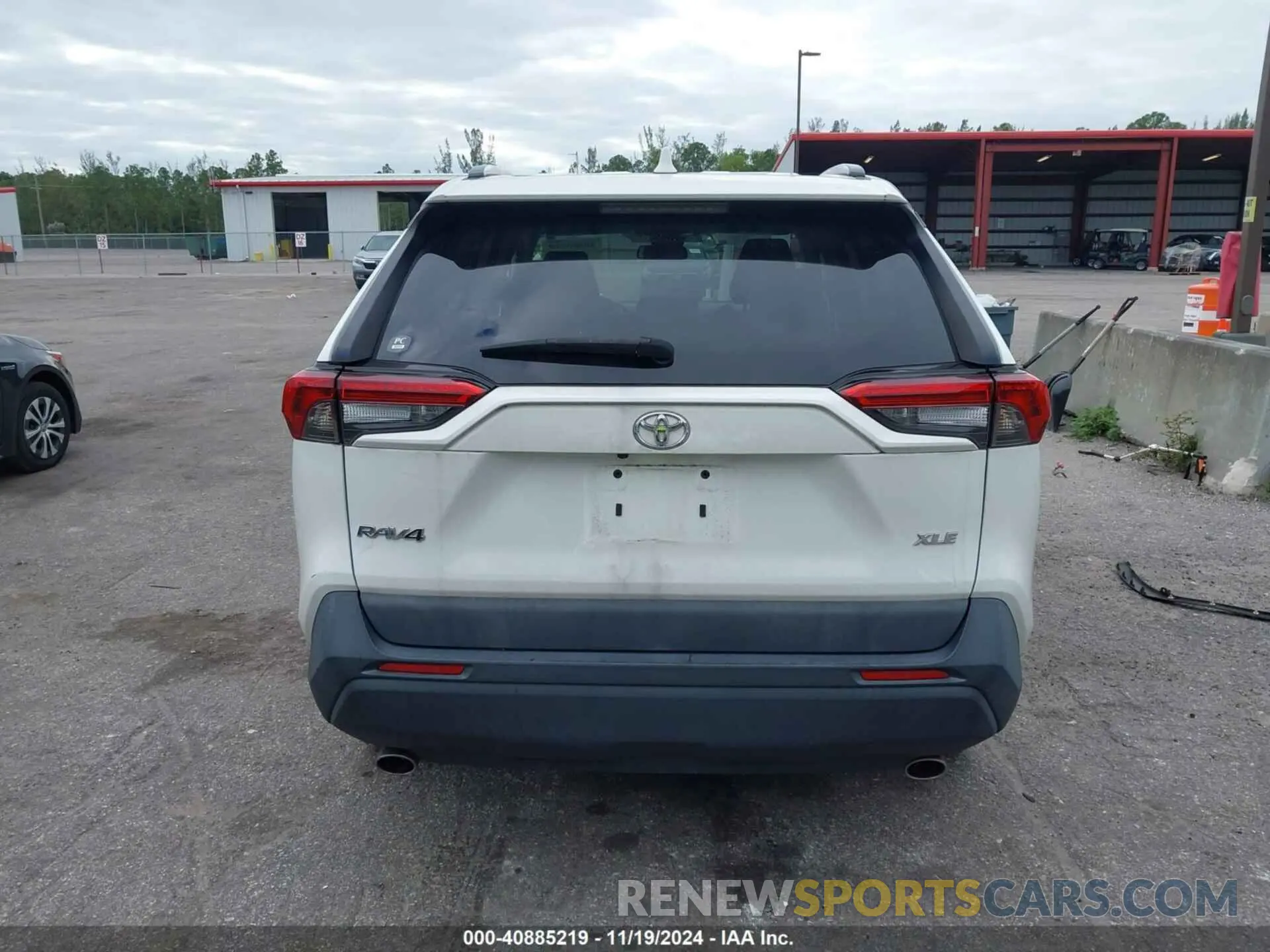 16 Photograph of a damaged car 2T3W1RFV3KW054552 TOYOTA RAV4 2019
