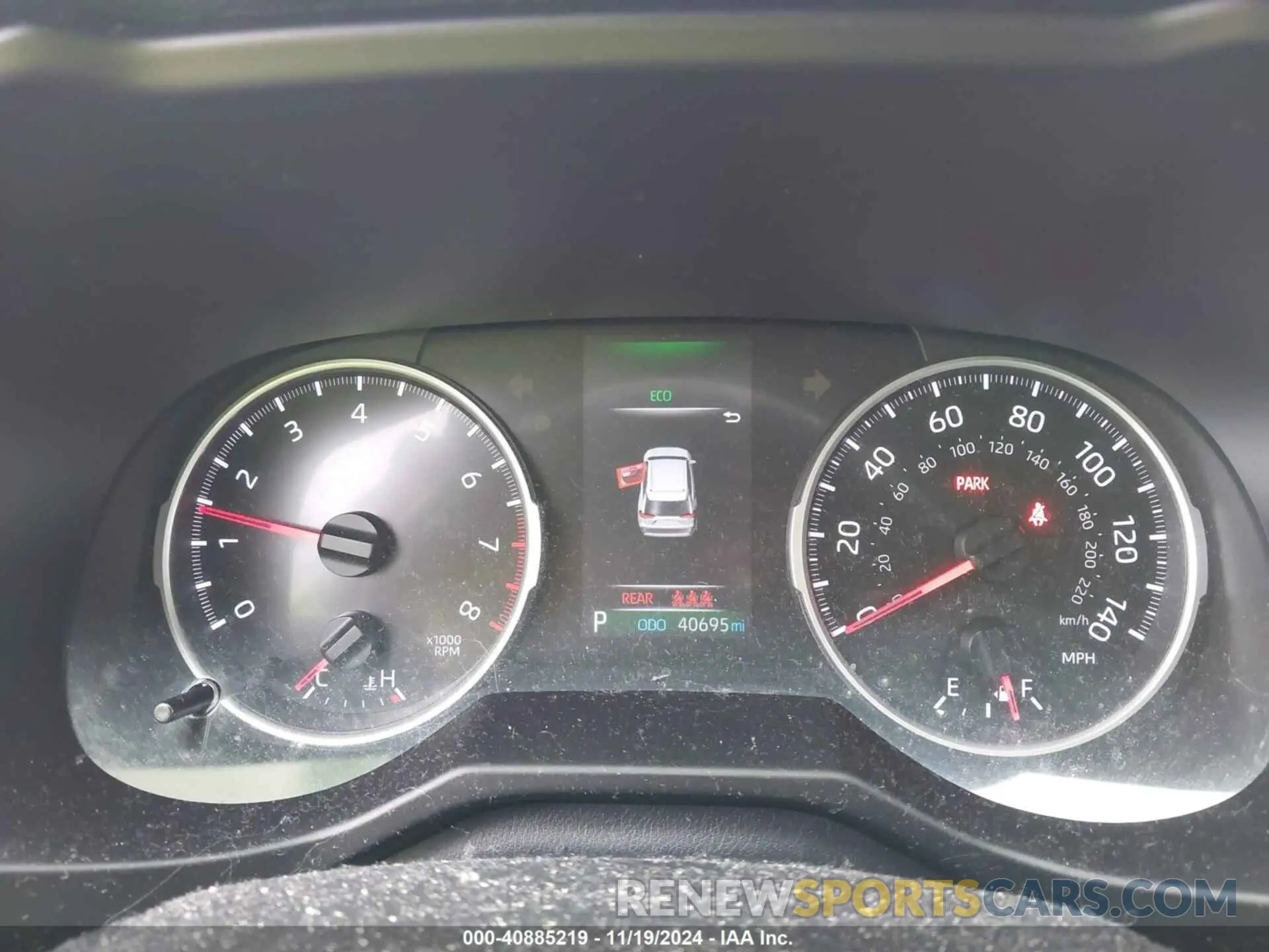 7 Photograph of a damaged car 2T3W1RFV3KW054552 TOYOTA RAV4 2019