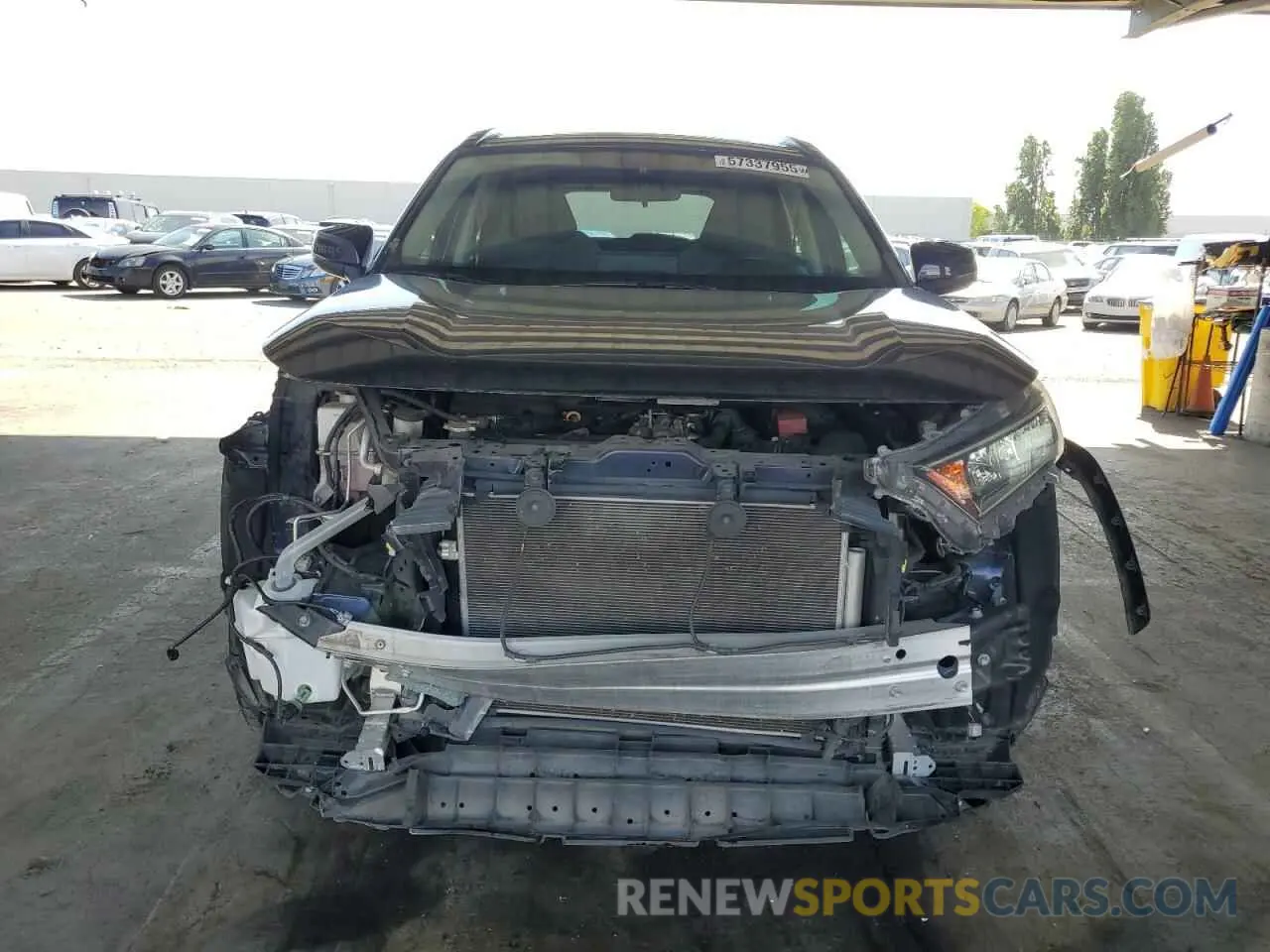 5 Photograph of a damaged car 2T3W1RFV4KC012389 TOYOTA RAV4 2019