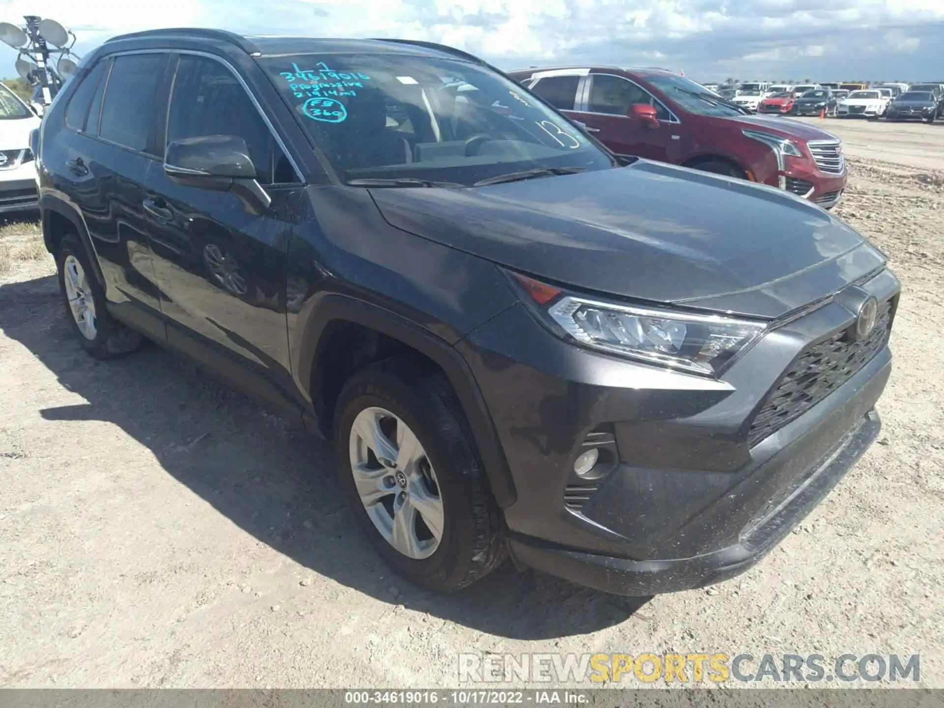 1 Photograph of a damaged car 2T3W1RFV4KC016457 TOYOTA RAV4 2019