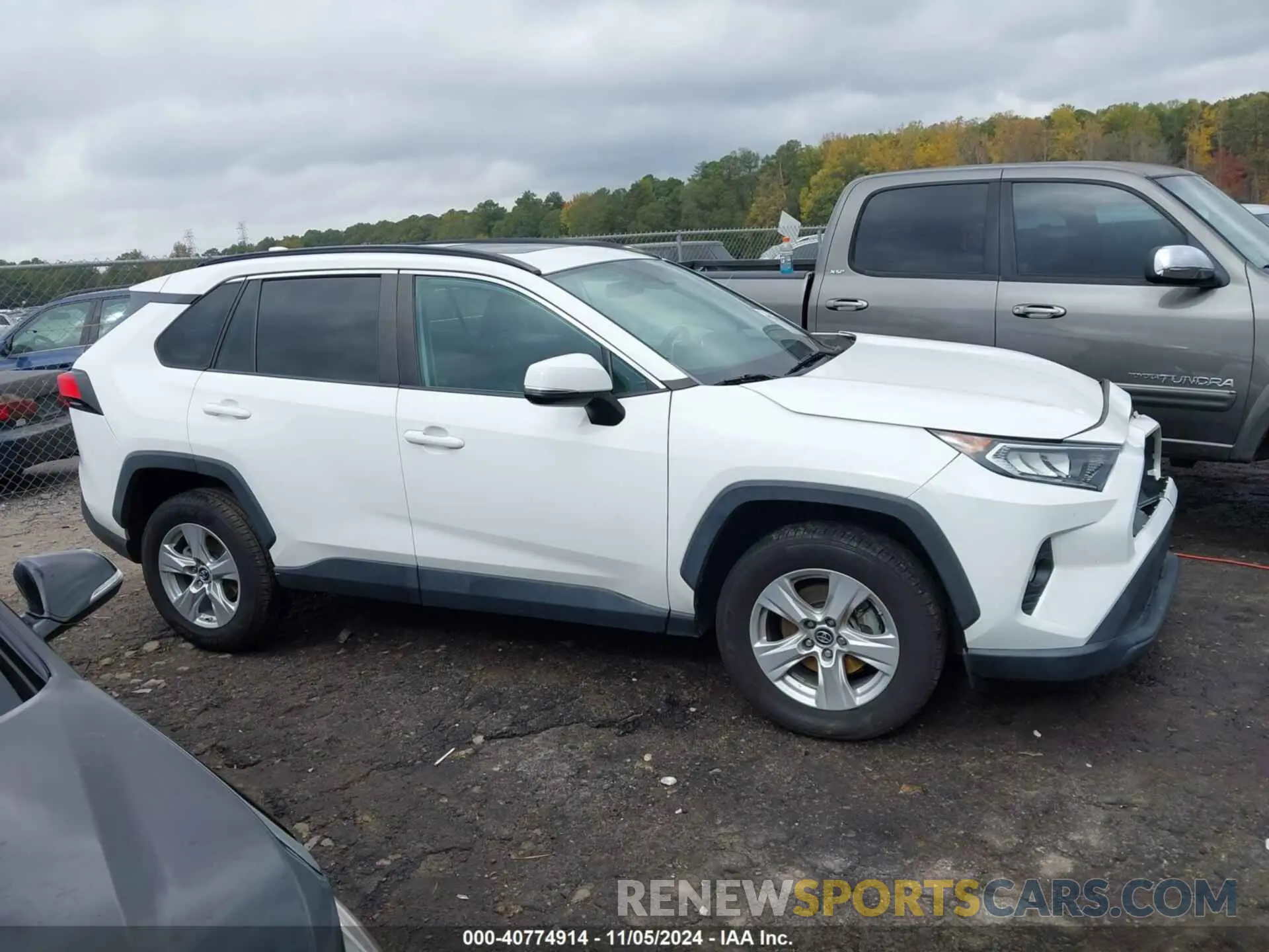 13 Photograph of a damaged car 2T3W1RFV4KC022288 TOYOTA RAV4 2019