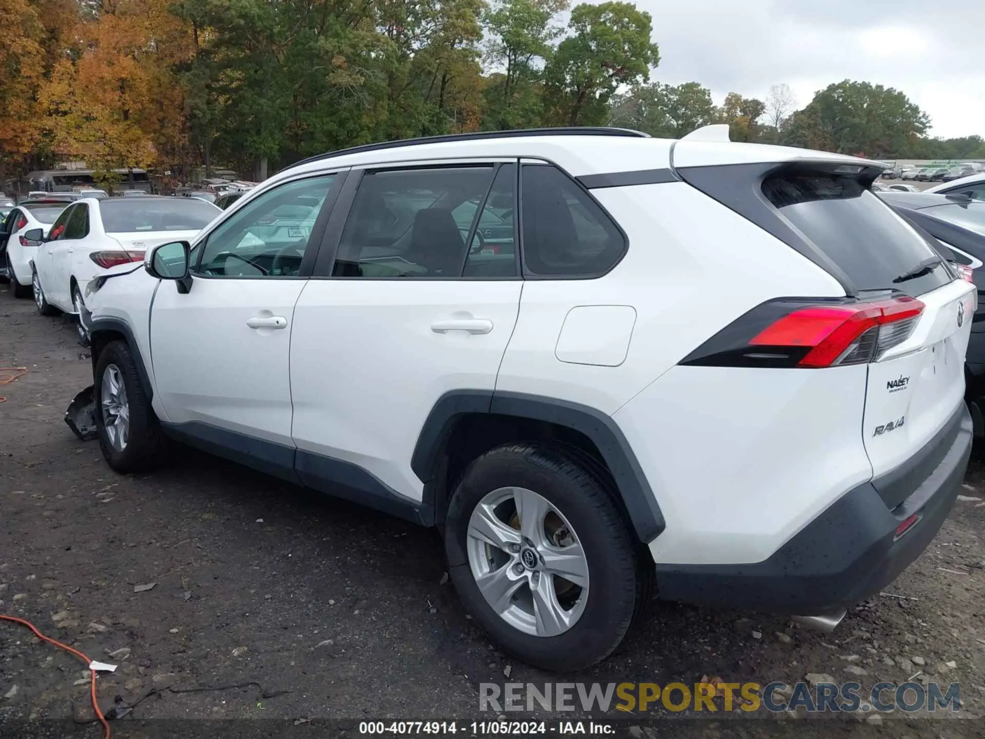3 Photograph of a damaged car 2T3W1RFV4KC022288 TOYOTA RAV4 2019