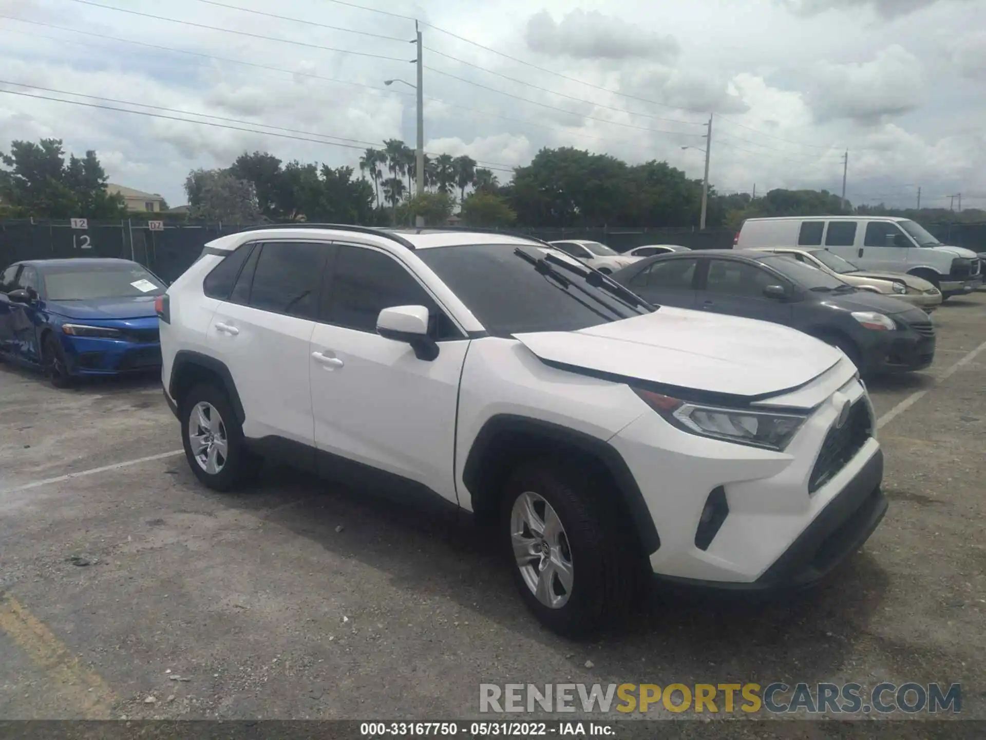 1 Photograph of a damaged car 2T3W1RFV4KC022436 TOYOTA RAV4 2019