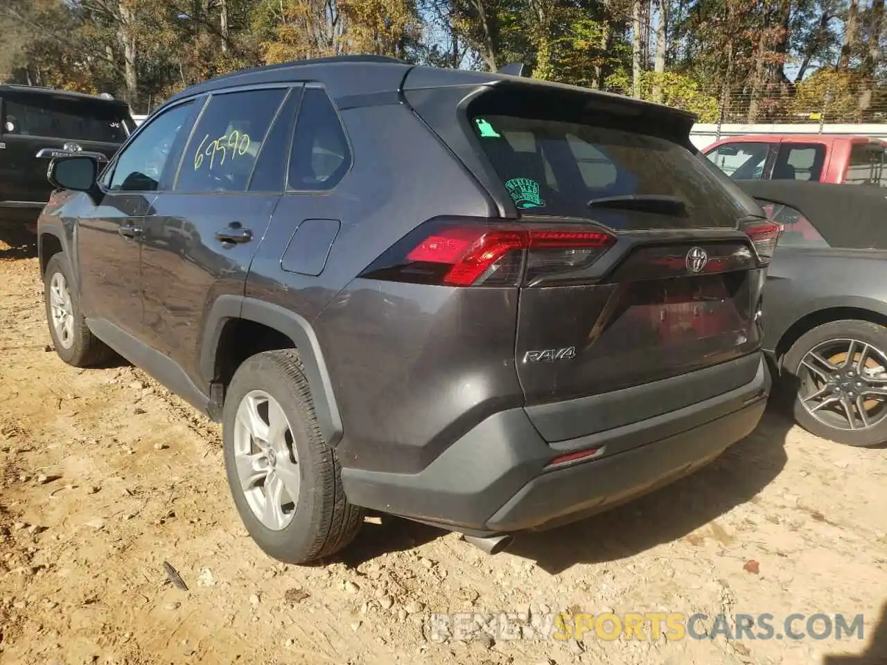 3 Photograph of a damaged car 2T3W1RFV4KW003173 TOYOTA RAV4 2019