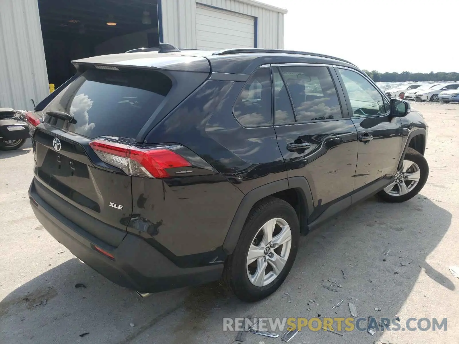 4 Photograph of a damaged car 2T3W1RFV4KW004095 TOYOTA RAV4 2019