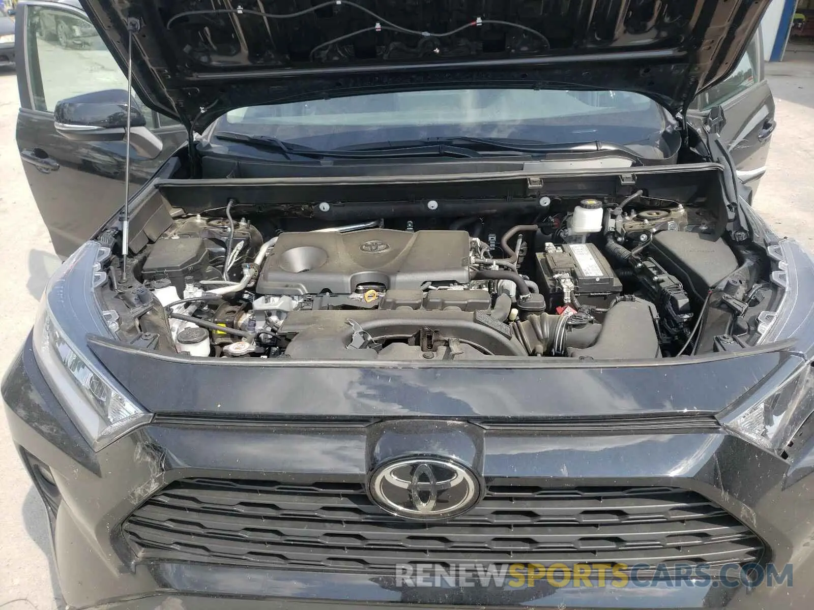 7 Photograph of a damaged car 2T3W1RFV4KW004095 TOYOTA RAV4 2019