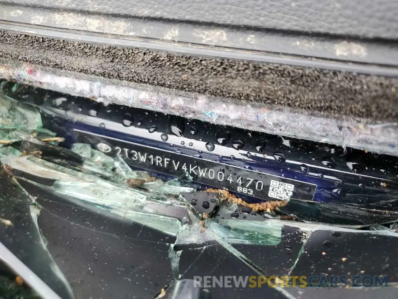13 Photograph of a damaged car 2T3W1RFV4KW004470 TOYOTA RAV4 2019
