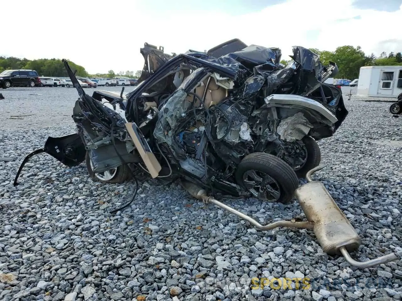 2 Photograph of a damaged car 2T3W1RFV4KW004470 TOYOTA RAV4 2019
