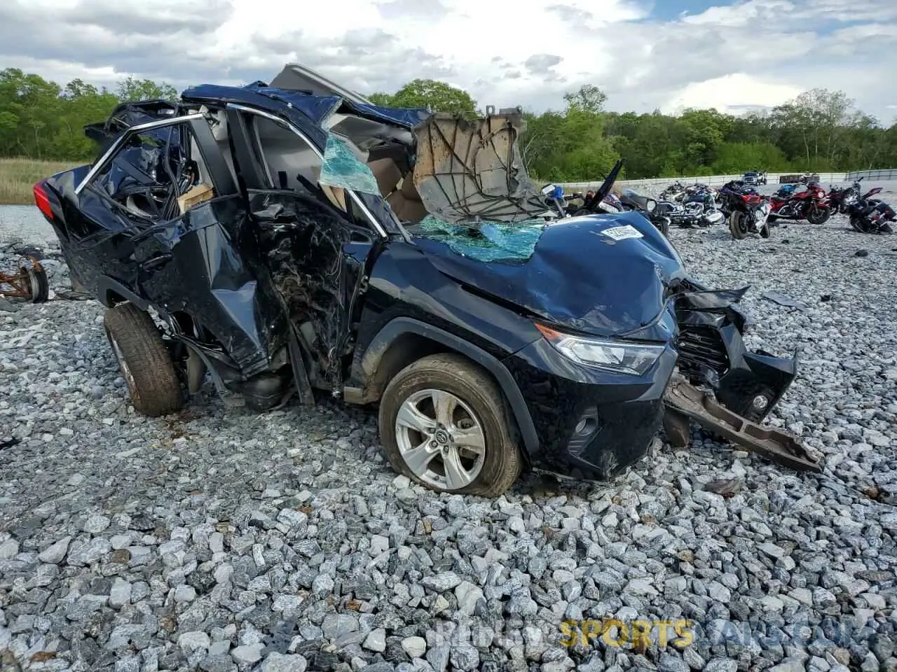 4 Photograph of a damaged car 2T3W1RFV4KW004470 TOYOTA RAV4 2019