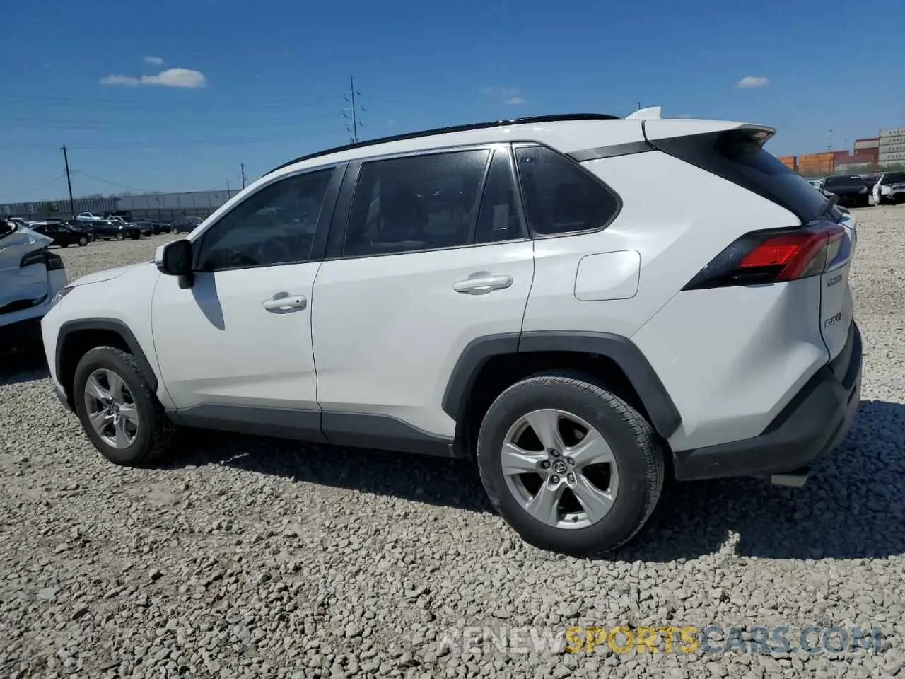 2 Photograph of a damaged car 2T3W1RFV4KW014769 TOYOTA RAV4 2019