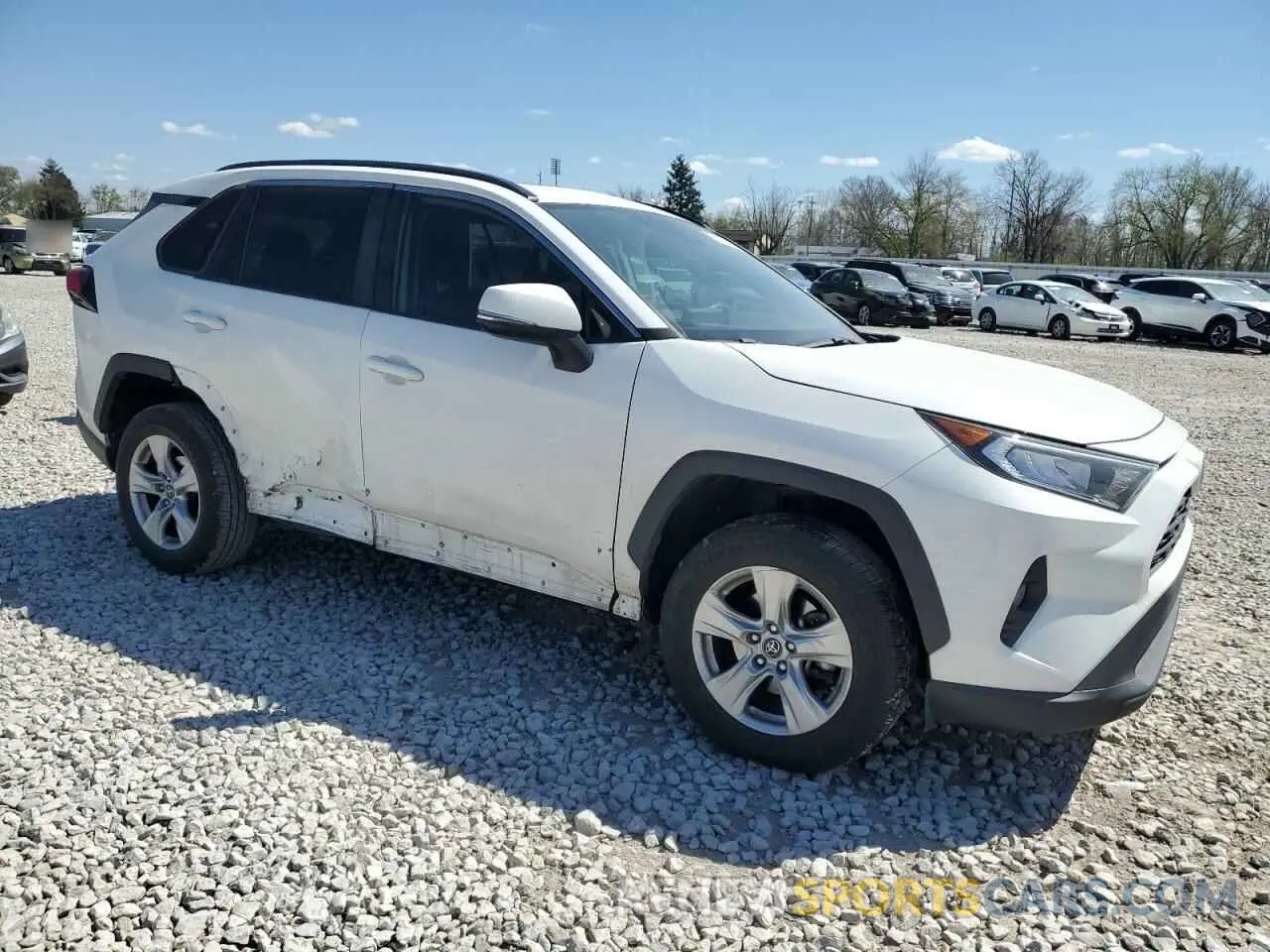 4 Photograph of a damaged car 2T3W1RFV4KW014769 TOYOTA RAV4 2019