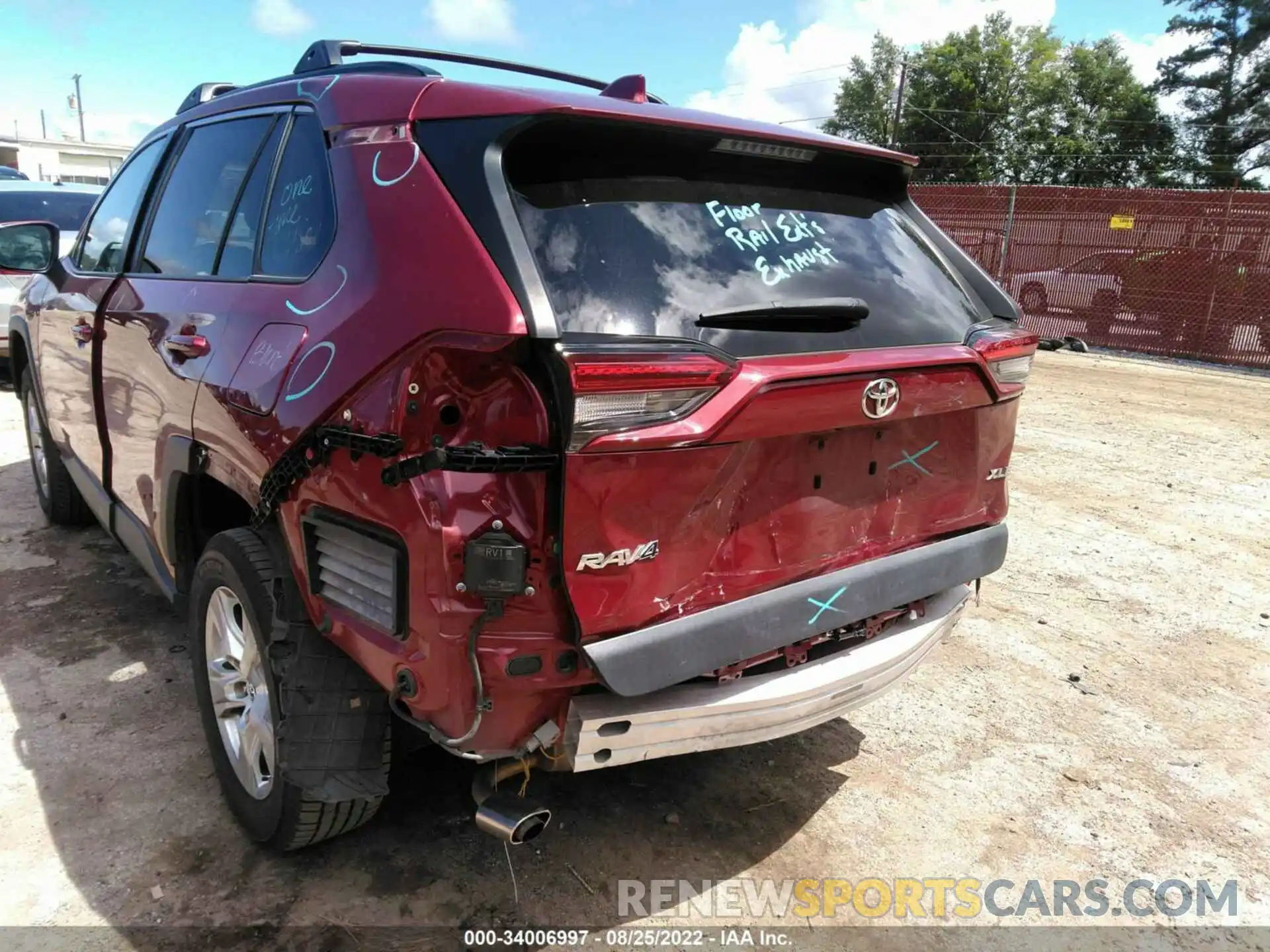 6 Photograph of a damaged car 2T3W1RFV4KW020264 TOYOTA RAV4 2019