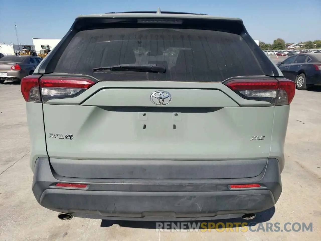 6 Photograph of a damaged car 2T3W1RFV4KW032432 TOYOTA RAV4 2019