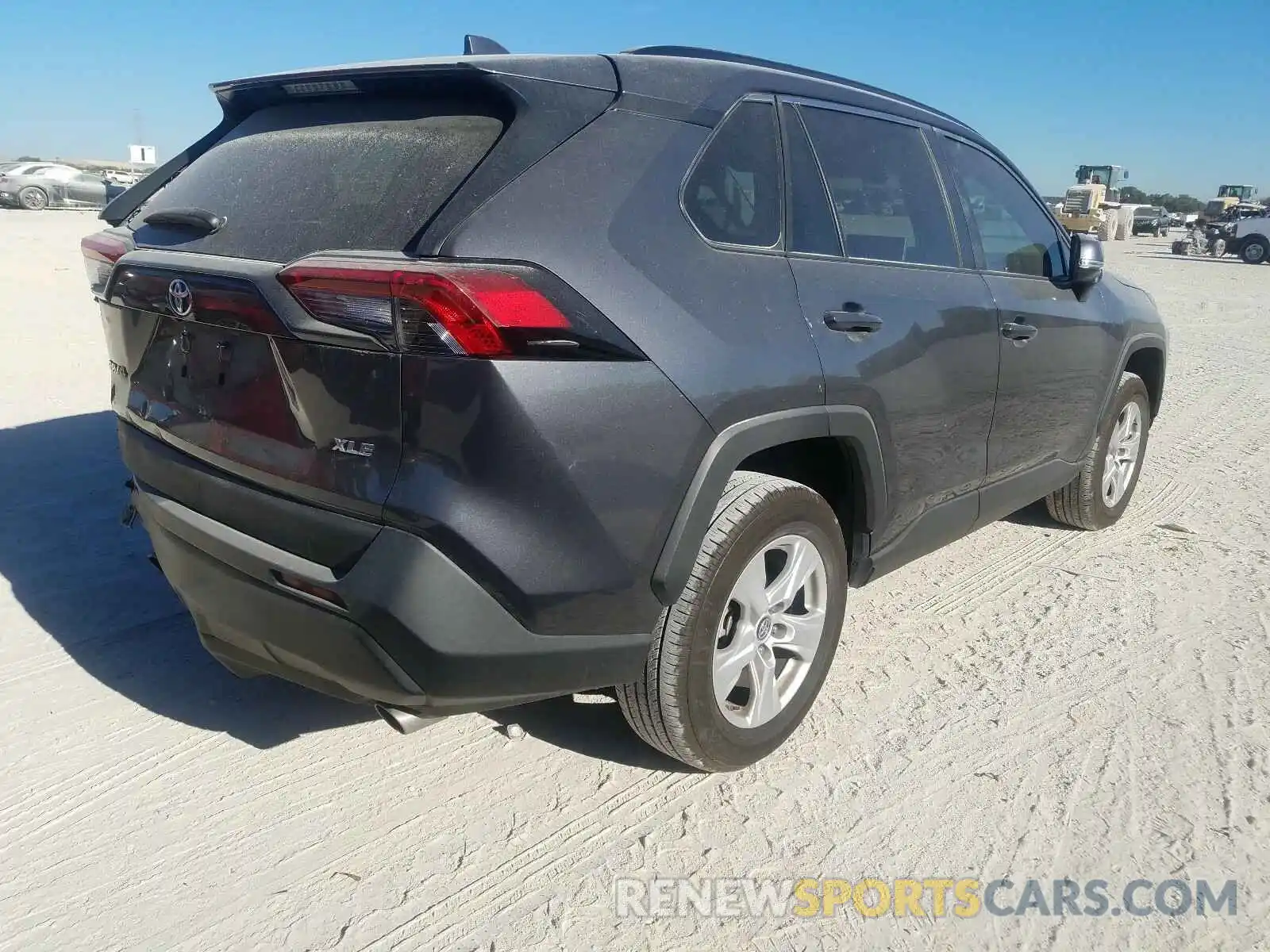 4 Photograph of a damaged car 2T3W1RFV4KW044919 TOYOTA RAV4 2019