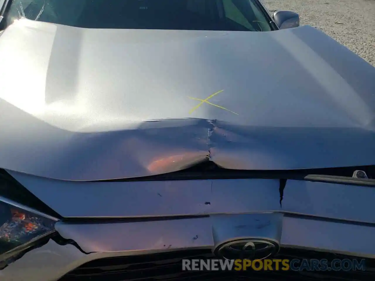 7 Photograph of a damaged car 2T3W1RFV5KC001806 TOYOTA RAV4 2019