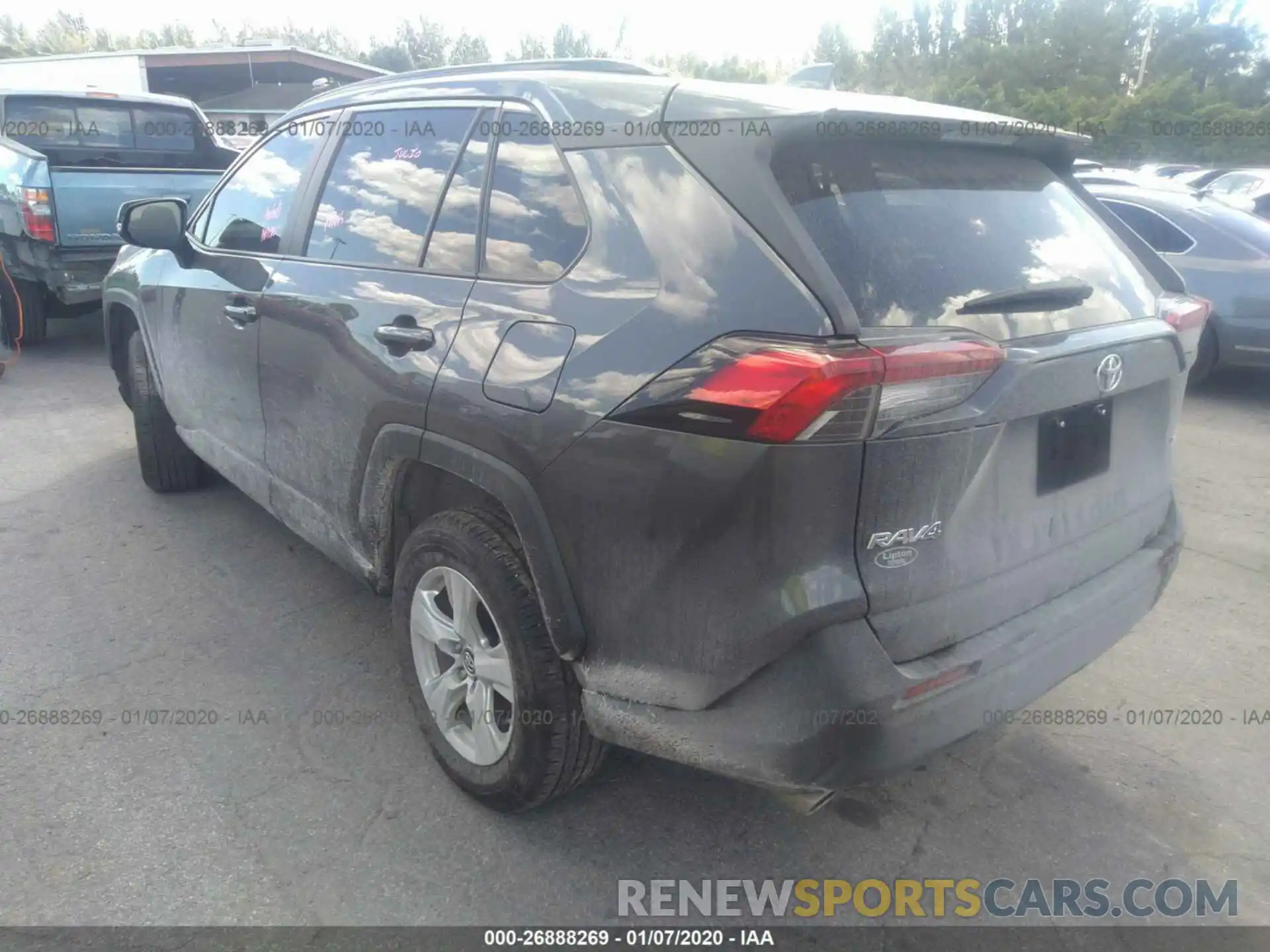 3 Photograph of a damaged car 2T3W1RFV5KC010831 TOYOTA RAV4 2019