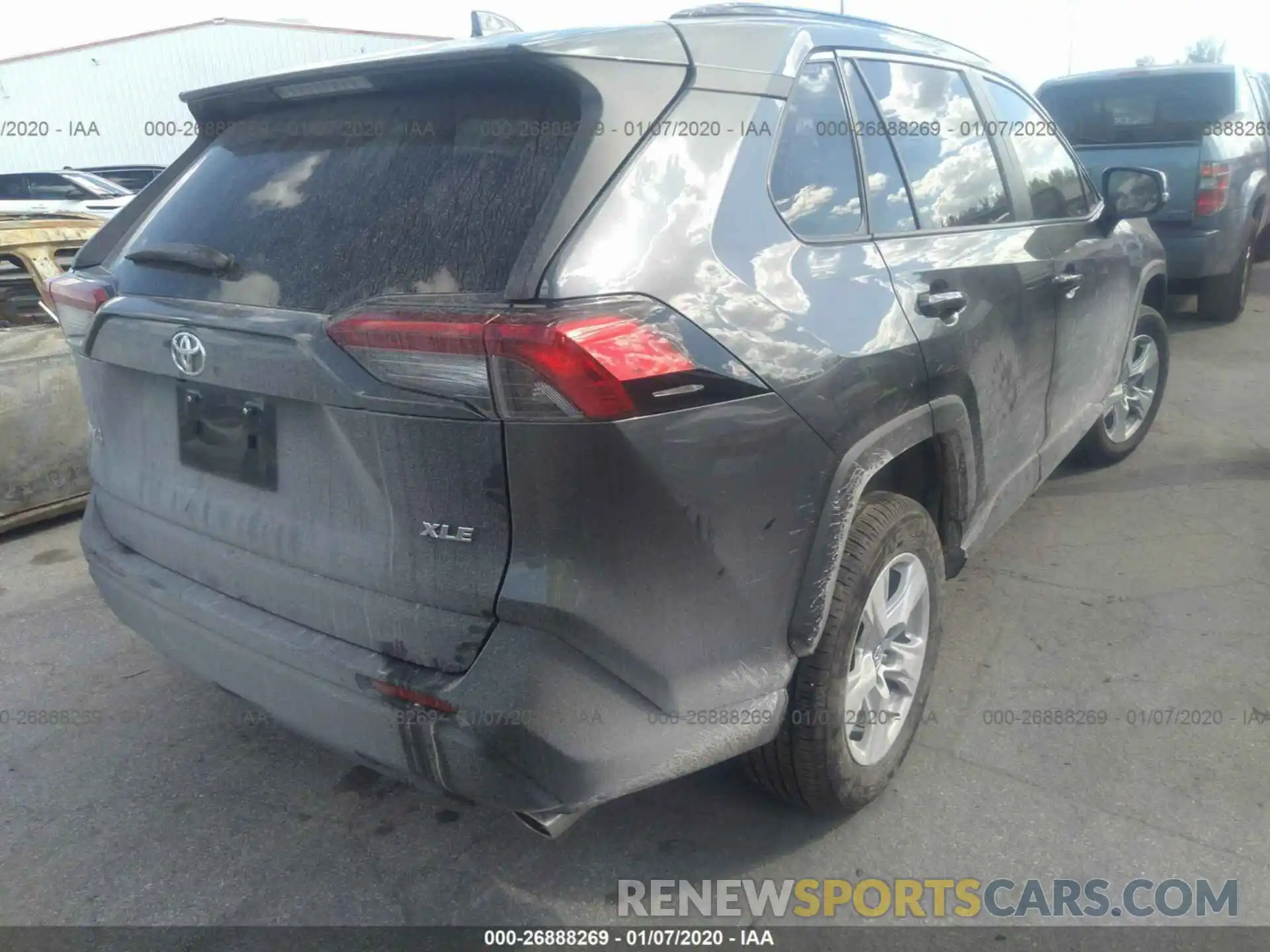 4 Photograph of a damaged car 2T3W1RFV5KC010831 TOYOTA RAV4 2019