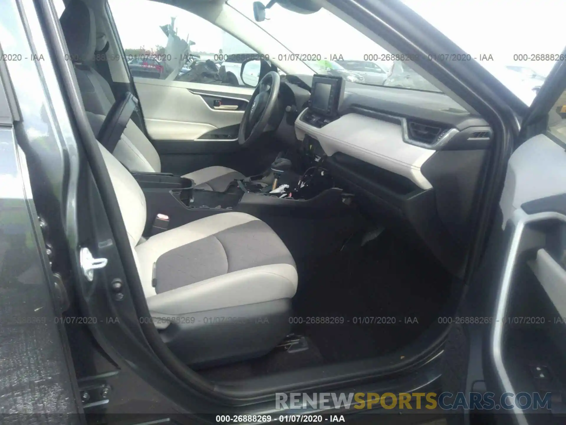 5 Photograph of a damaged car 2T3W1RFV5KC010831 TOYOTA RAV4 2019