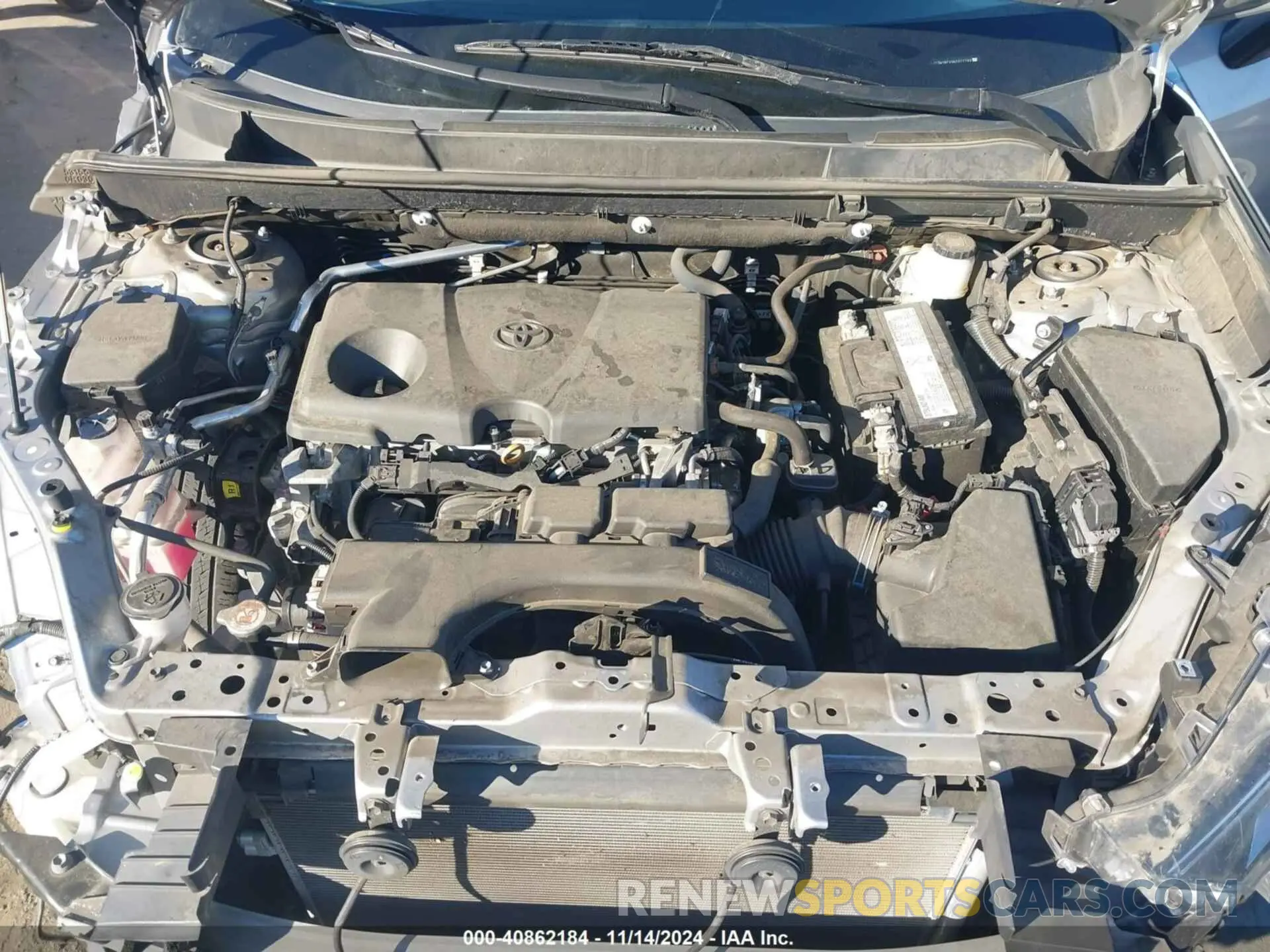 10 Photograph of a damaged car 2T3W1RFV5KC027760 TOYOTA RAV4 2019