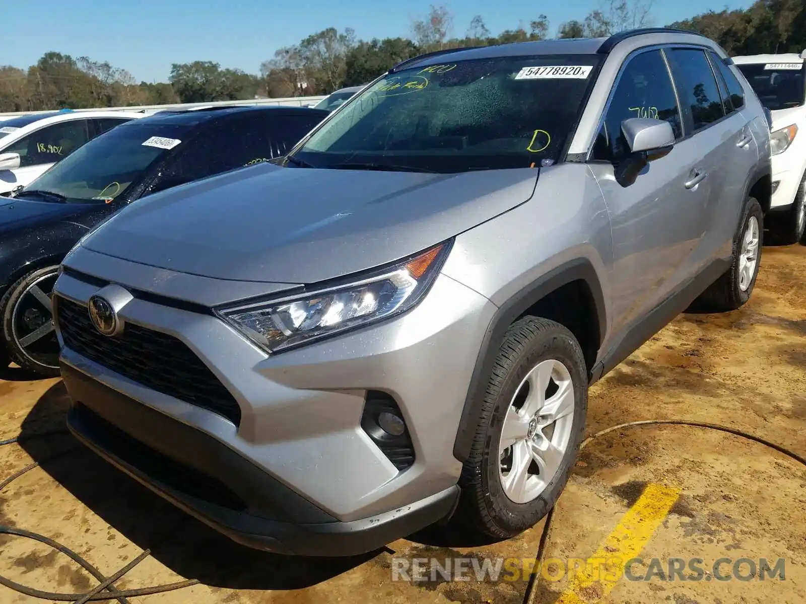 2 Photograph of a damaged car 2T3W1RFV5KC032280 TOYOTA RAV4 2019