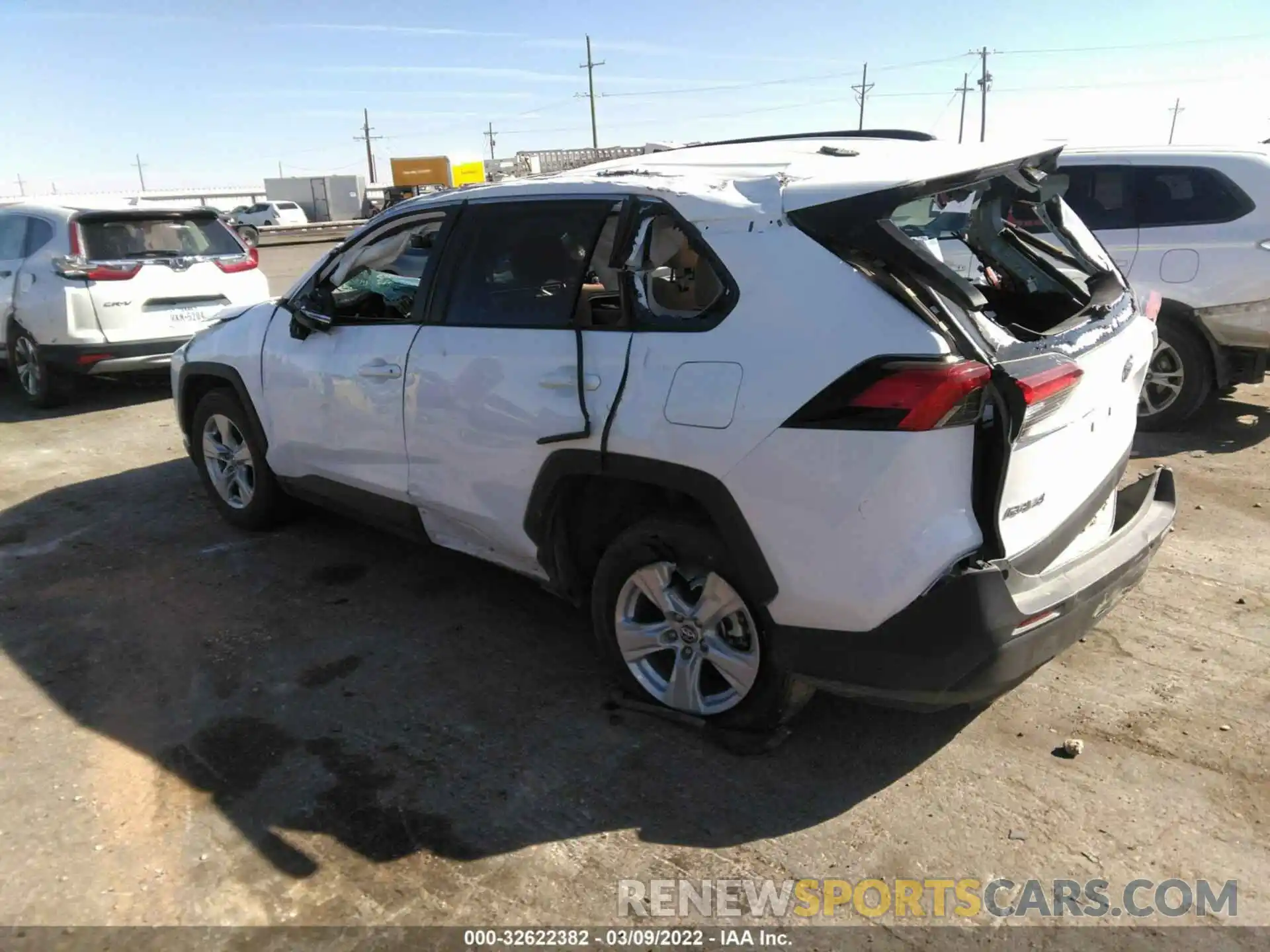 3 Photograph of a damaged car 2T3W1RFV5KW006793 TOYOTA RAV4 2019