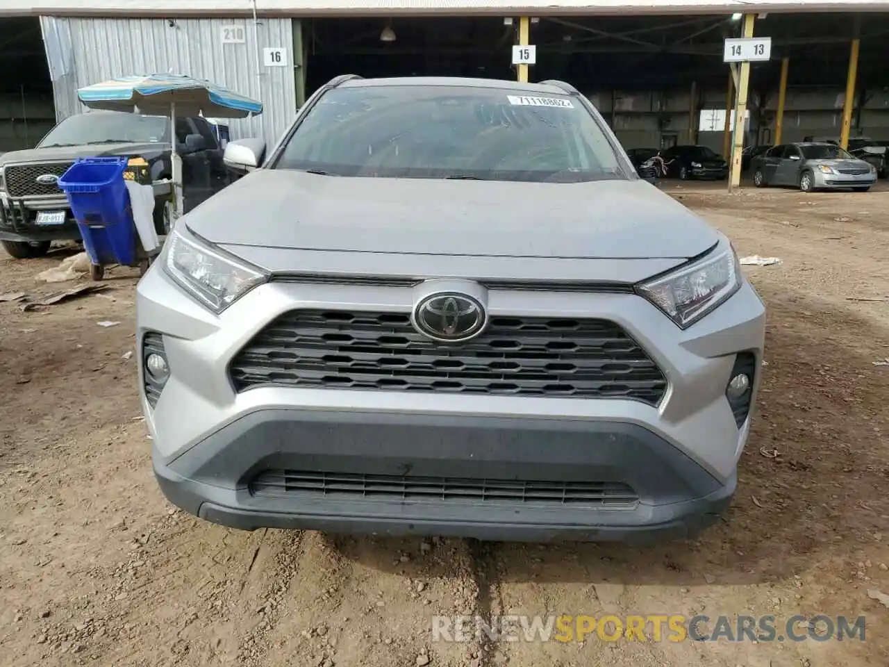 5 Photograph of a damaged car 2T3W1RFV5KW012903 TOYOTA RAV4 2019