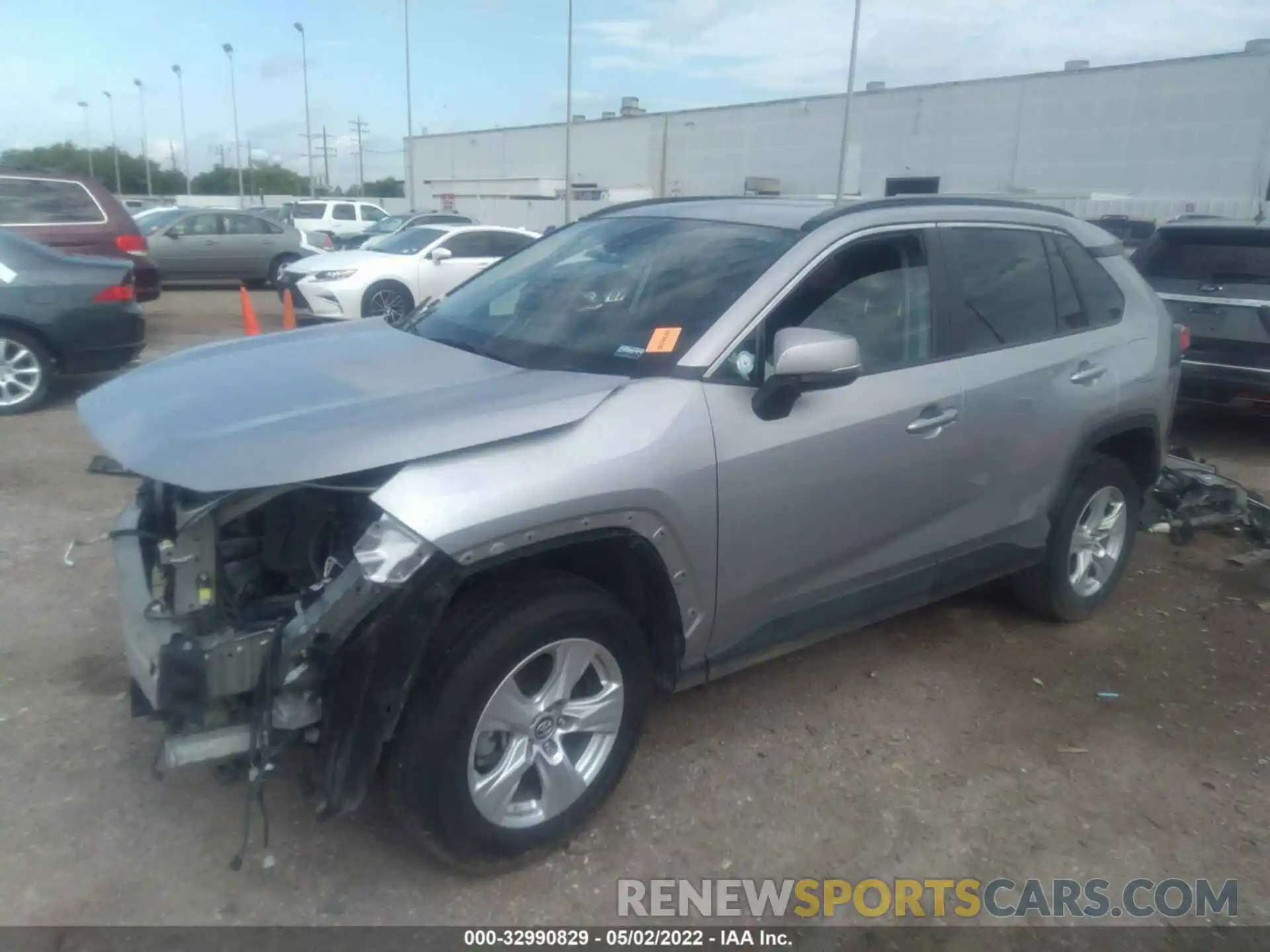 2 Photograph of a damaged car 2T3W1RFV5KW015381 TOYOTA RAV4 2019