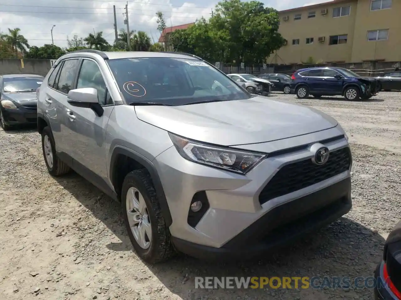 1 Photograph of a damaged car 2T3W1RFV5KW019320 TOYOTA RAV4 2019