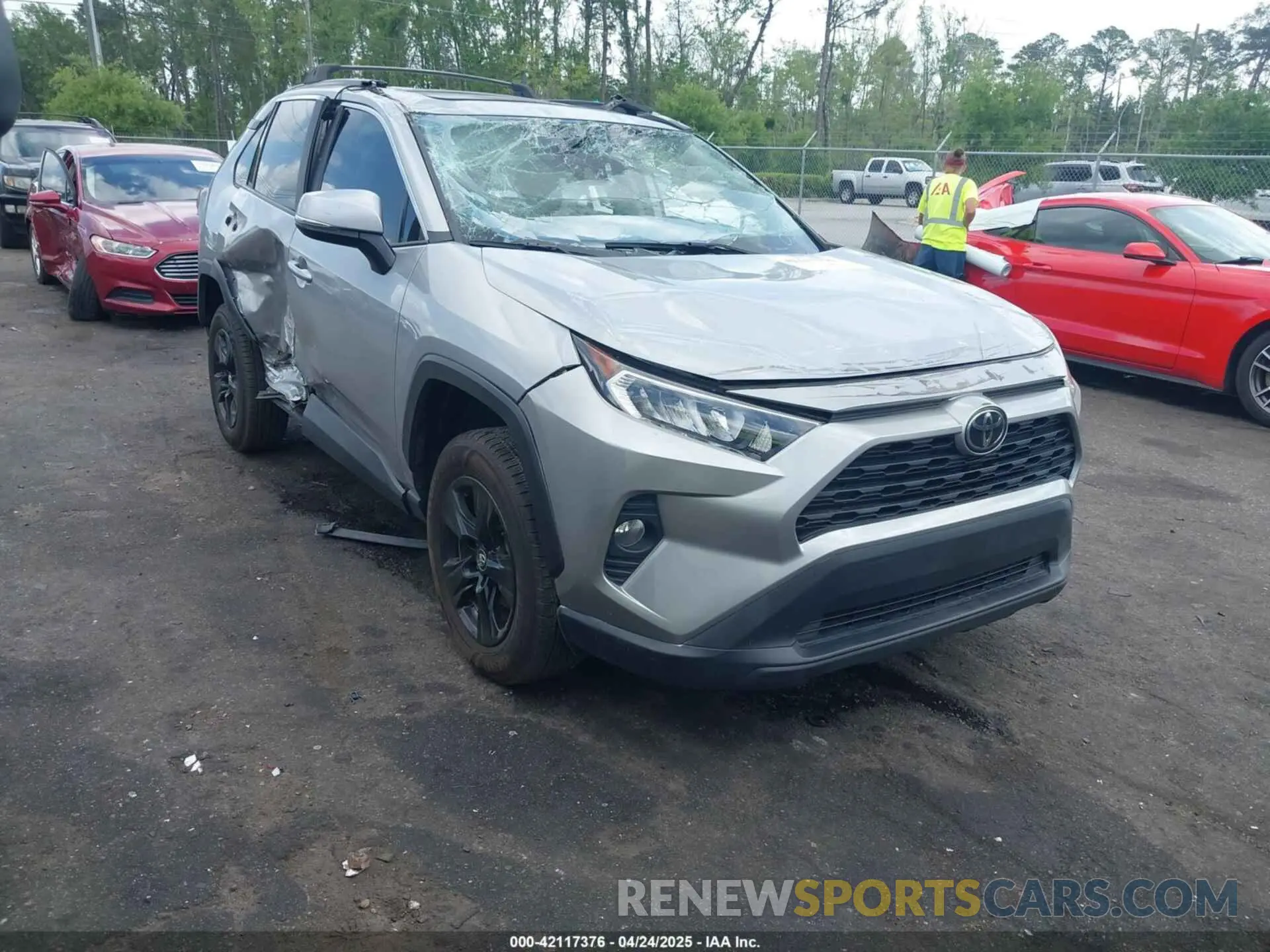 1 Photograph of a damaged car 2T3W1RFV5KW034268 TOYOTA RAV4 2019