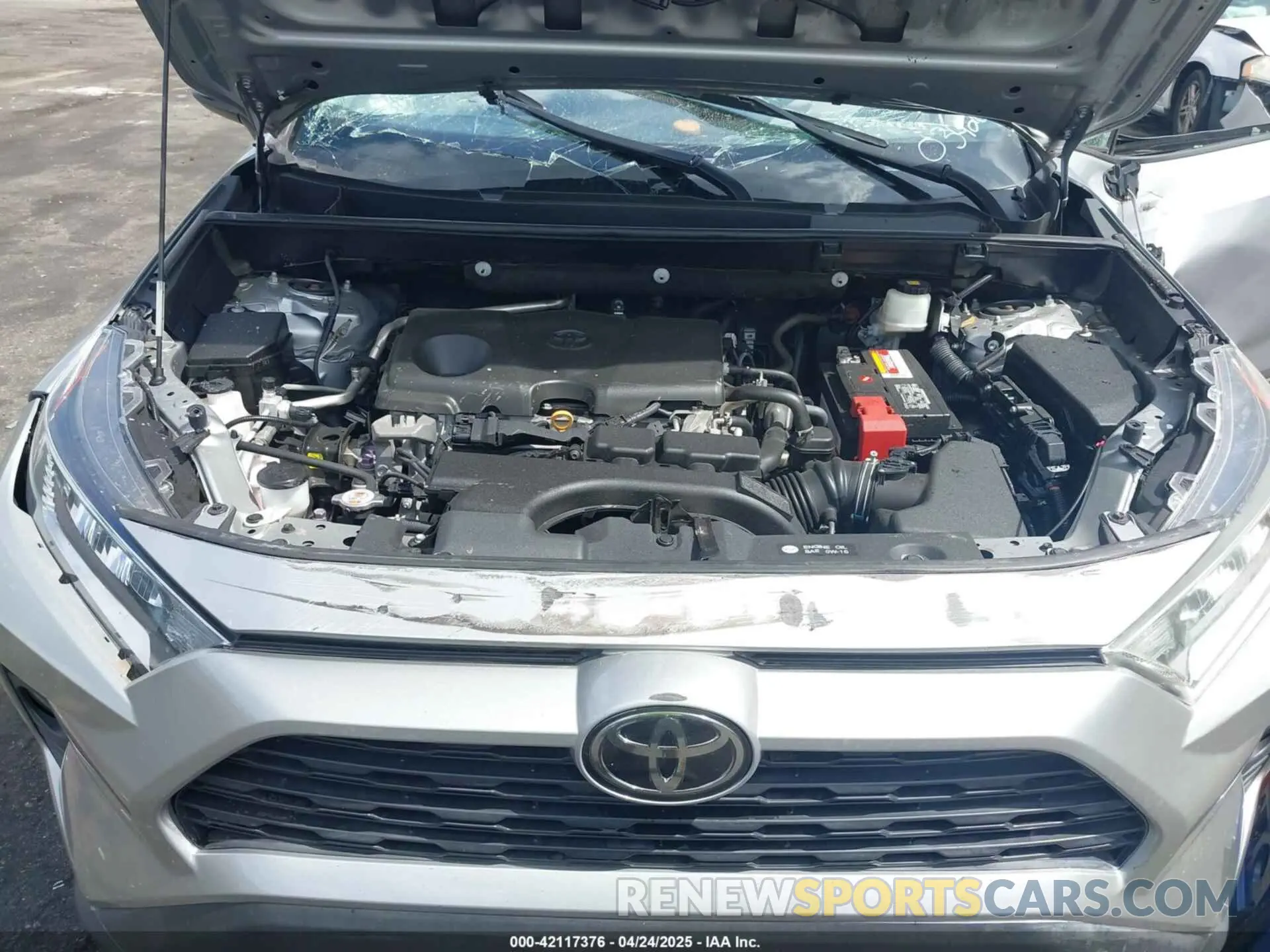 10 Photograph of a damaged car 2T3W1RFV5KW034268 TOYOTA RAV4 2019