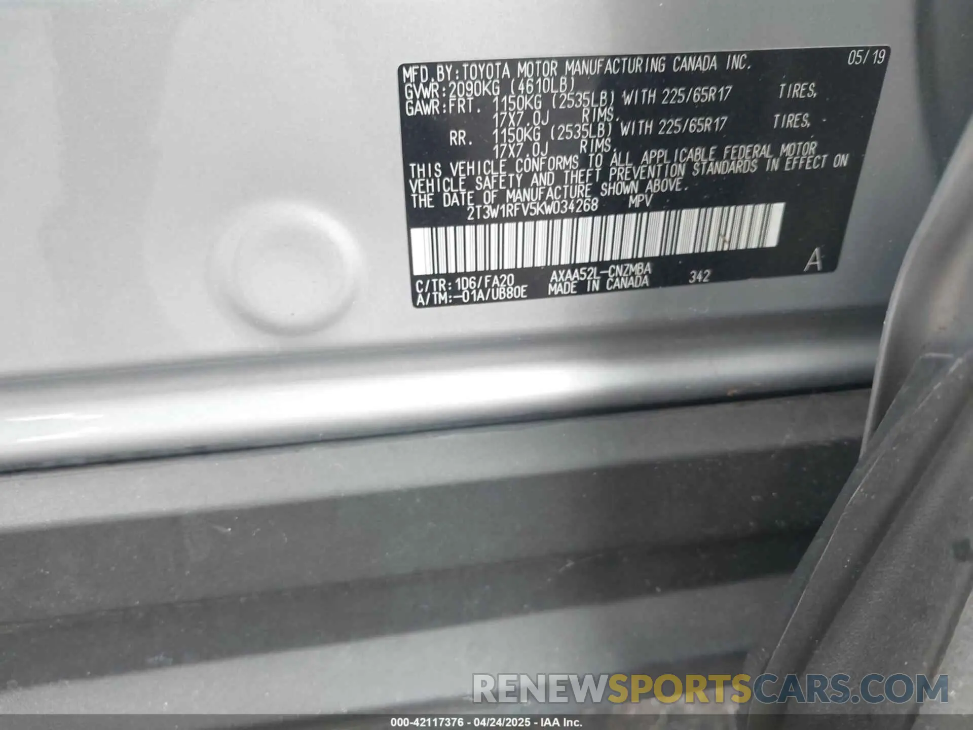 9 Photograph of a damaged car 2T3W1RFV5KW034268 TOYOTA RAV4 2019