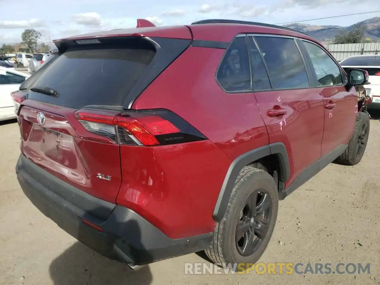 3 Photograph of a damaged car 2T3W1RFV5KW052219 TOYOTA RAV4 2019