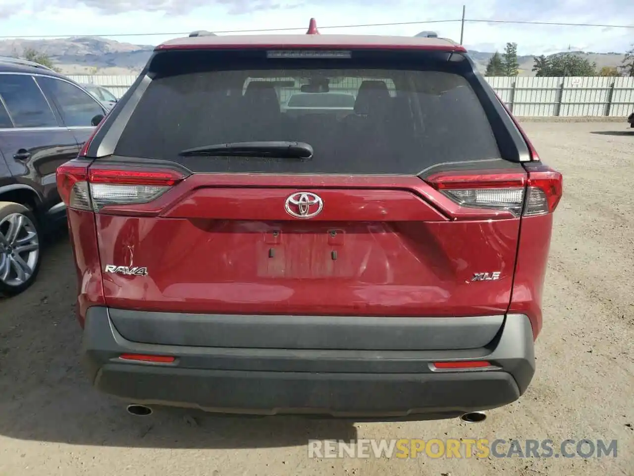 6 Photograph of a damaged car 2T3W1RFV5KW052219 TOYOTA RAV4 2019