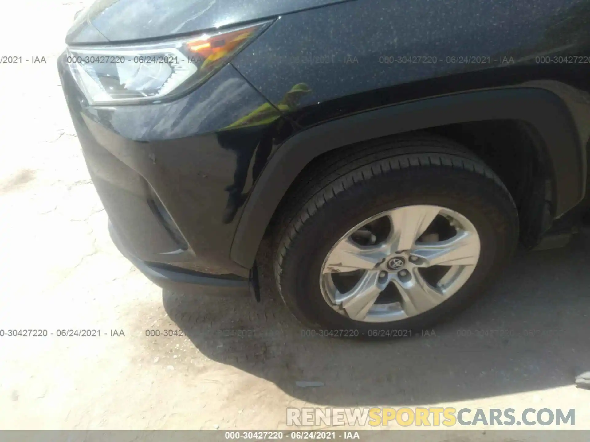 6 Photograph of a damaged car 2T3W1RFV6KC007646 TOYOTA RAV4 2019