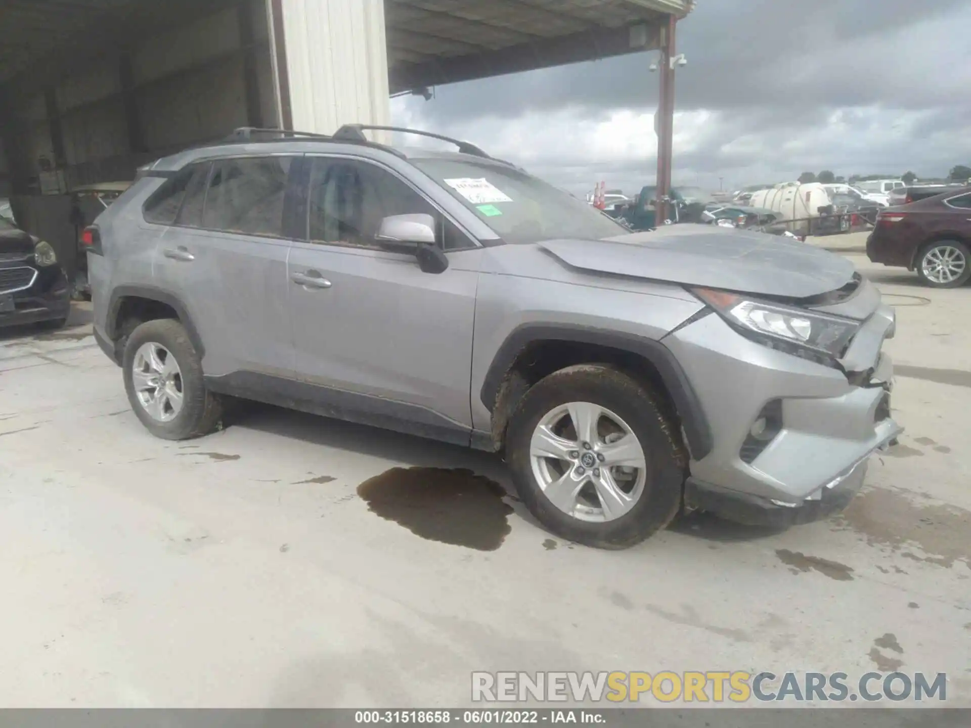 1 Photograph of a damaged car 2T3W1RFV6KC025144 TOYOTA RAV4 2019