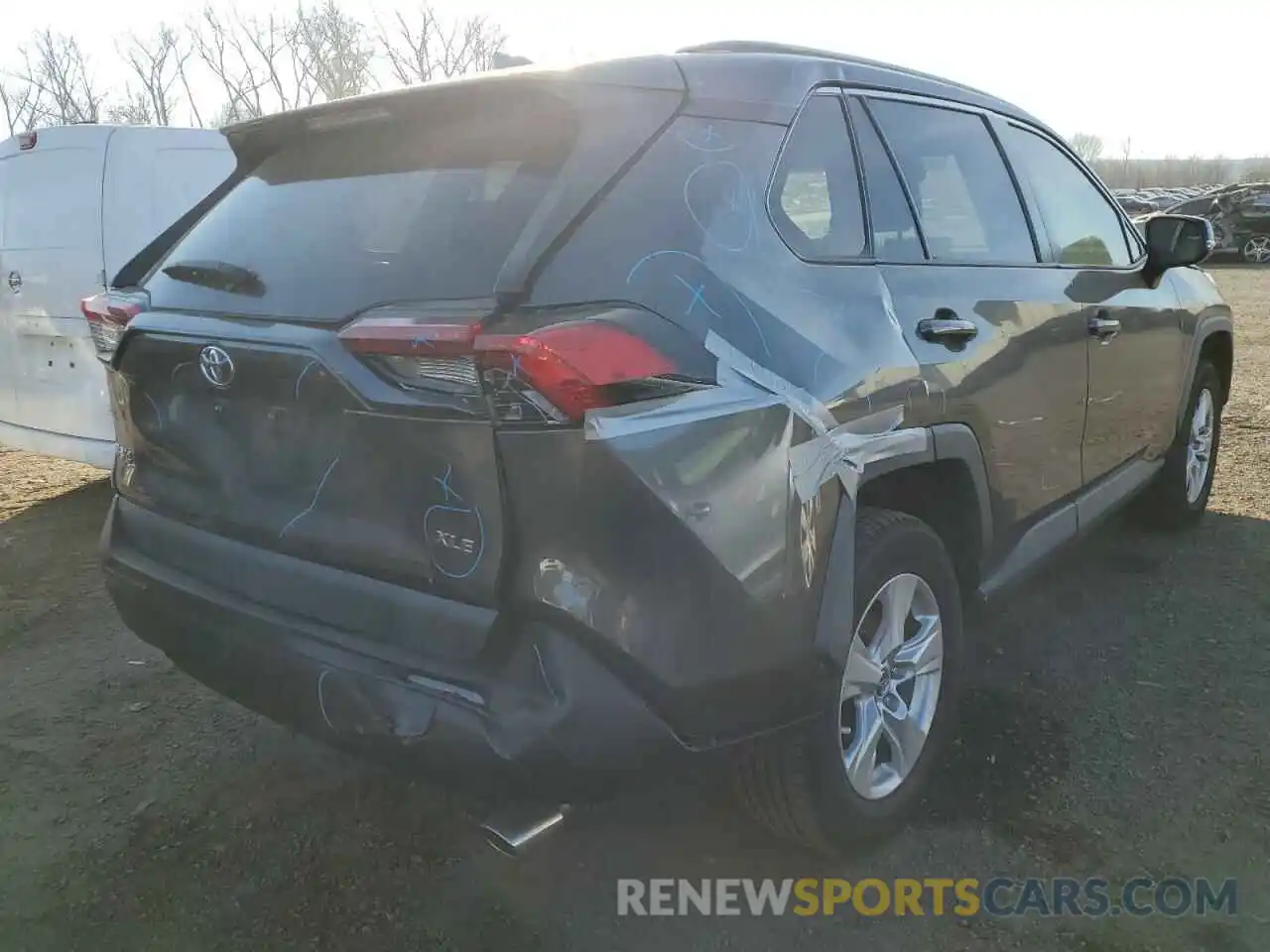 3 Photograph of a damaged car 2T3W1RFV6KW002302 TOYOTA RAV4 2019