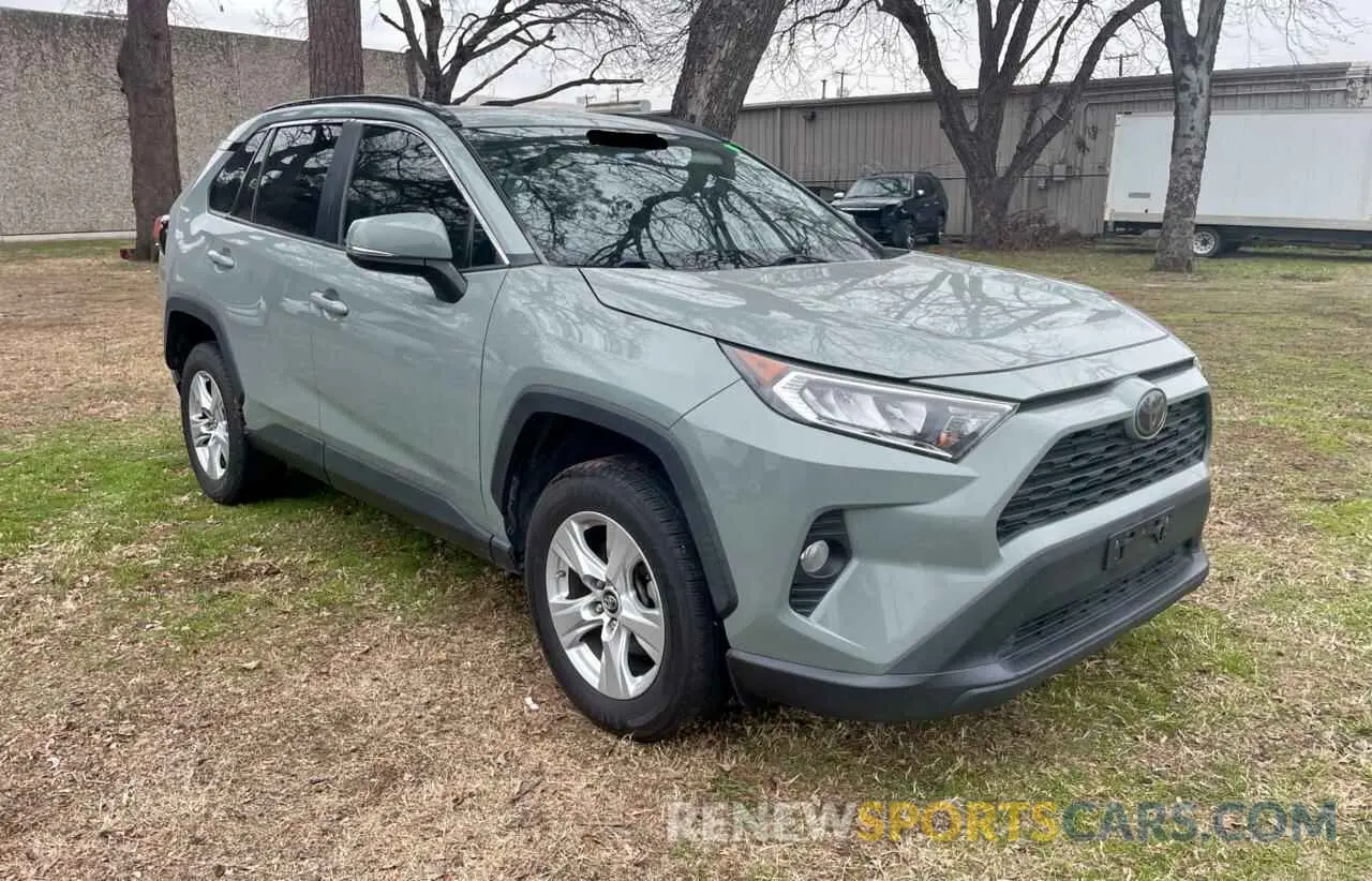 1 Photograph of a damaged car 2T3W1RFV6KW007029 TOYOTA RAV4 2019