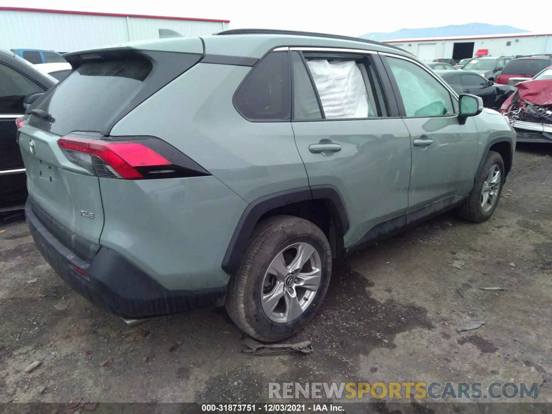 4 Photograph of a damaged car 2T3W1RFV6KW008987 TOYOTA RAV4 2019