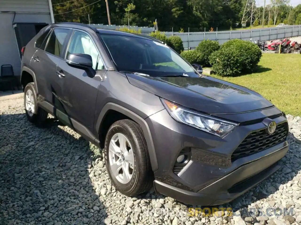 1 Photograph of a damaged car 2T3W1RFV6KW010657 TOYOTA RAV4 2019