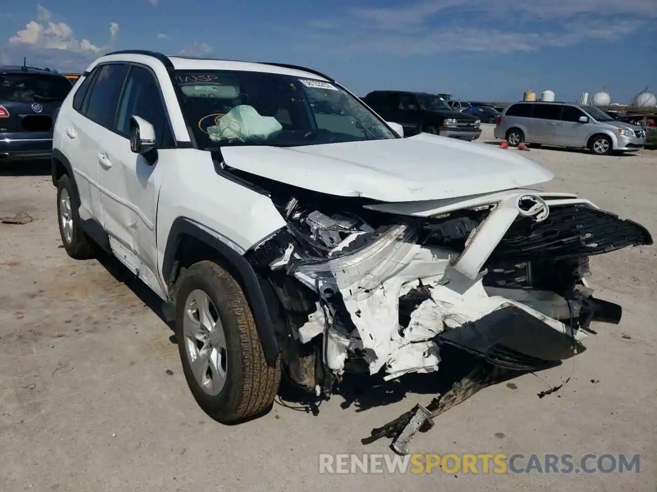 1 Photograph of a damaged car 2T3W1RFV6KW011789 TOYOTA RAV4 2019