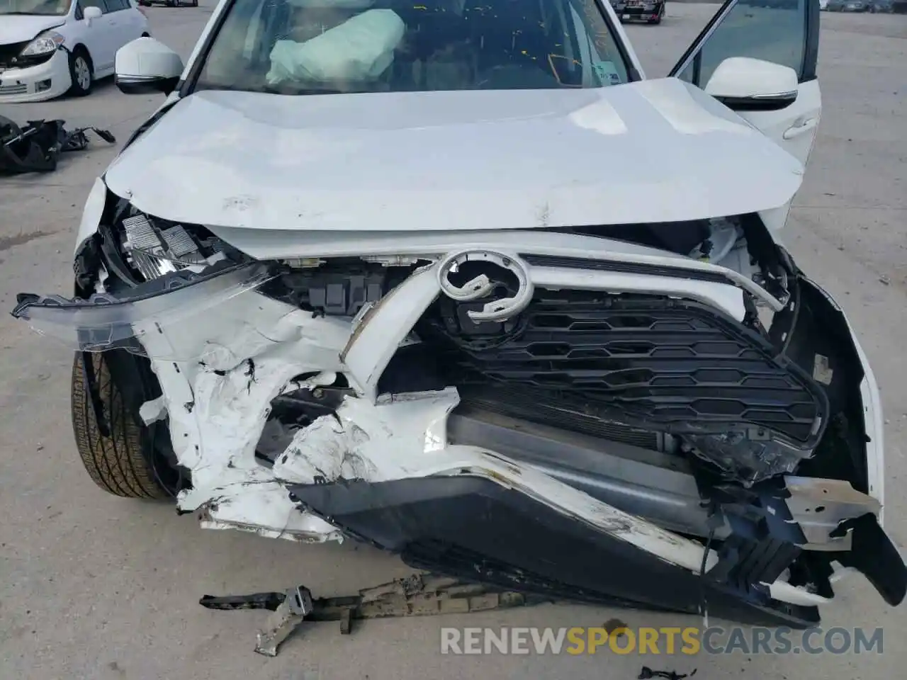 7 Photograph of a damaged car 2T3W1RFV6KW011789 TOYOTA RAV4 2019