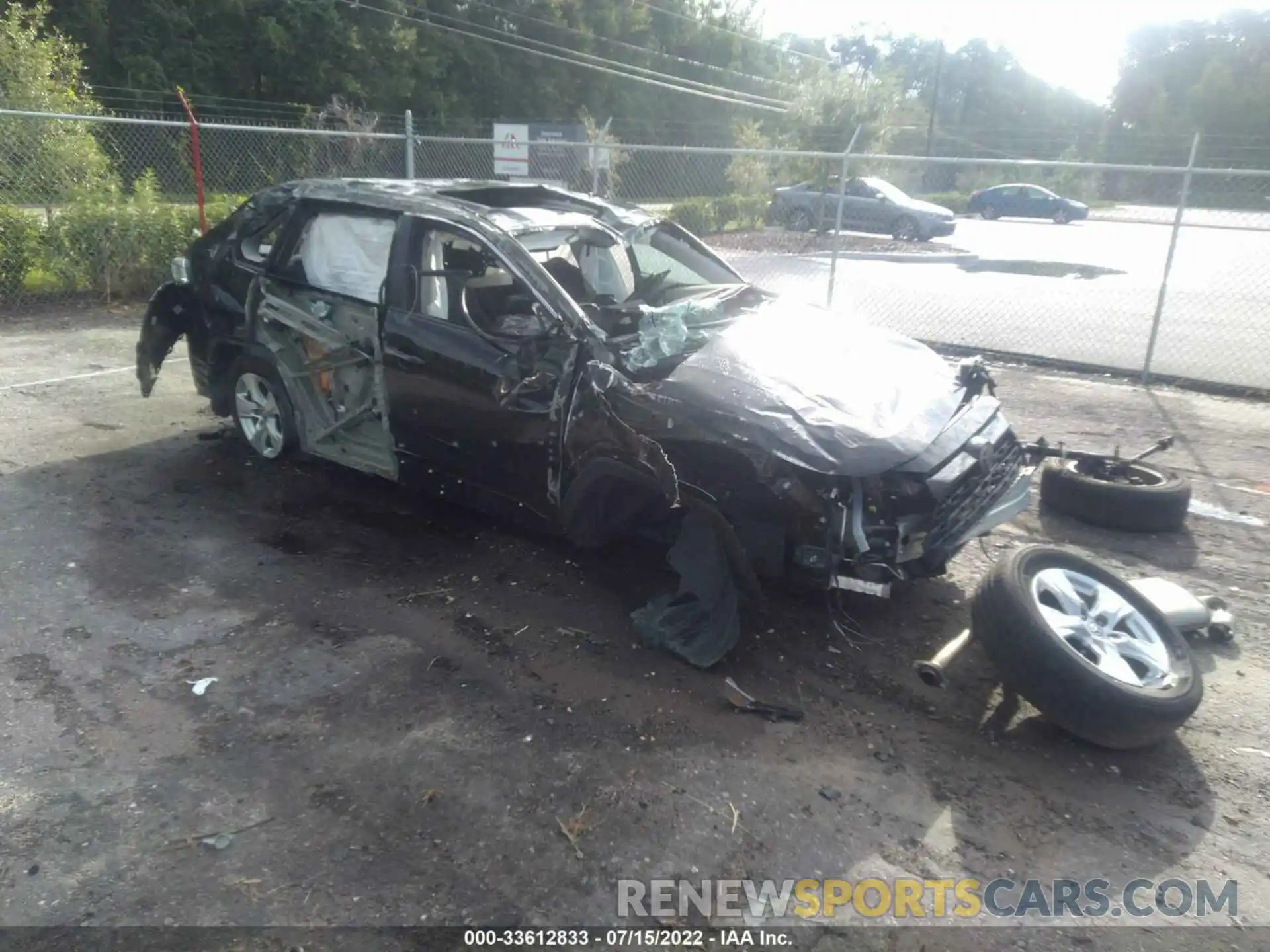 1 Photograph of a damaged car 2T3W1RFV6KW013932 TOYOTA RAV4 2019