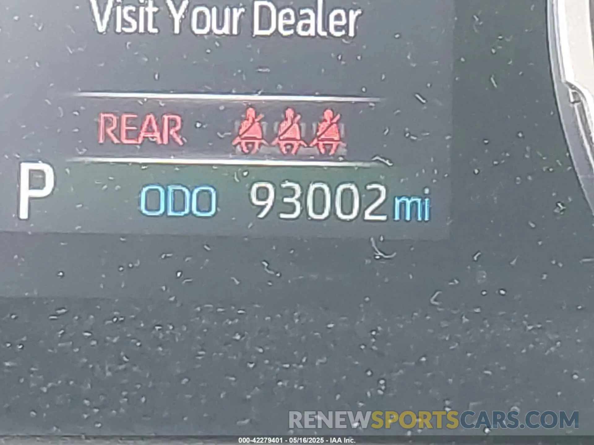 16 Photograph of a damaged car 2T3W1RFV6KW013977 TOYOTA RAV4 2019