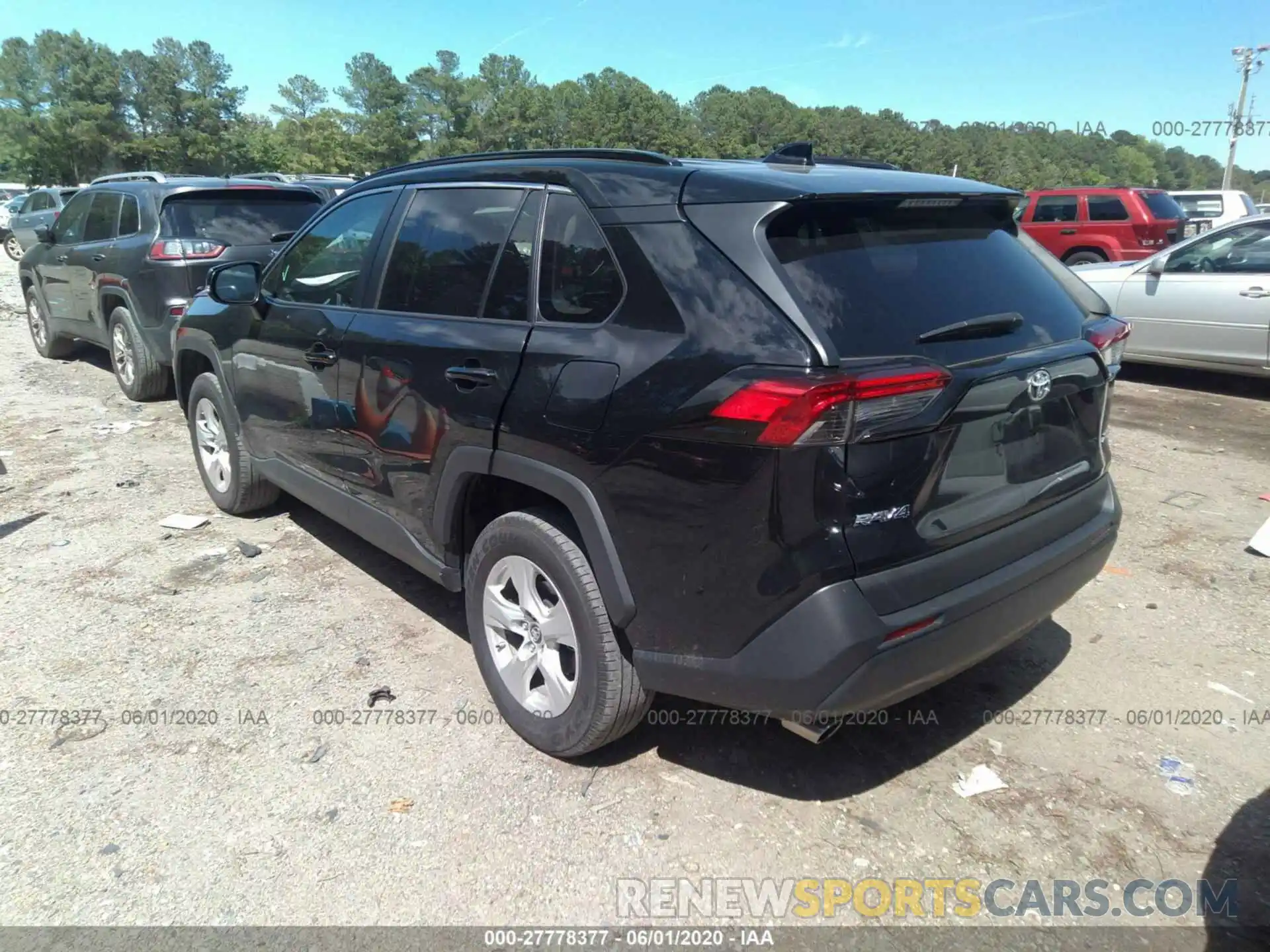 3 Photograph of a damaged car 2T3W1RFV6KW018998 TOYOTA RAV4 2019