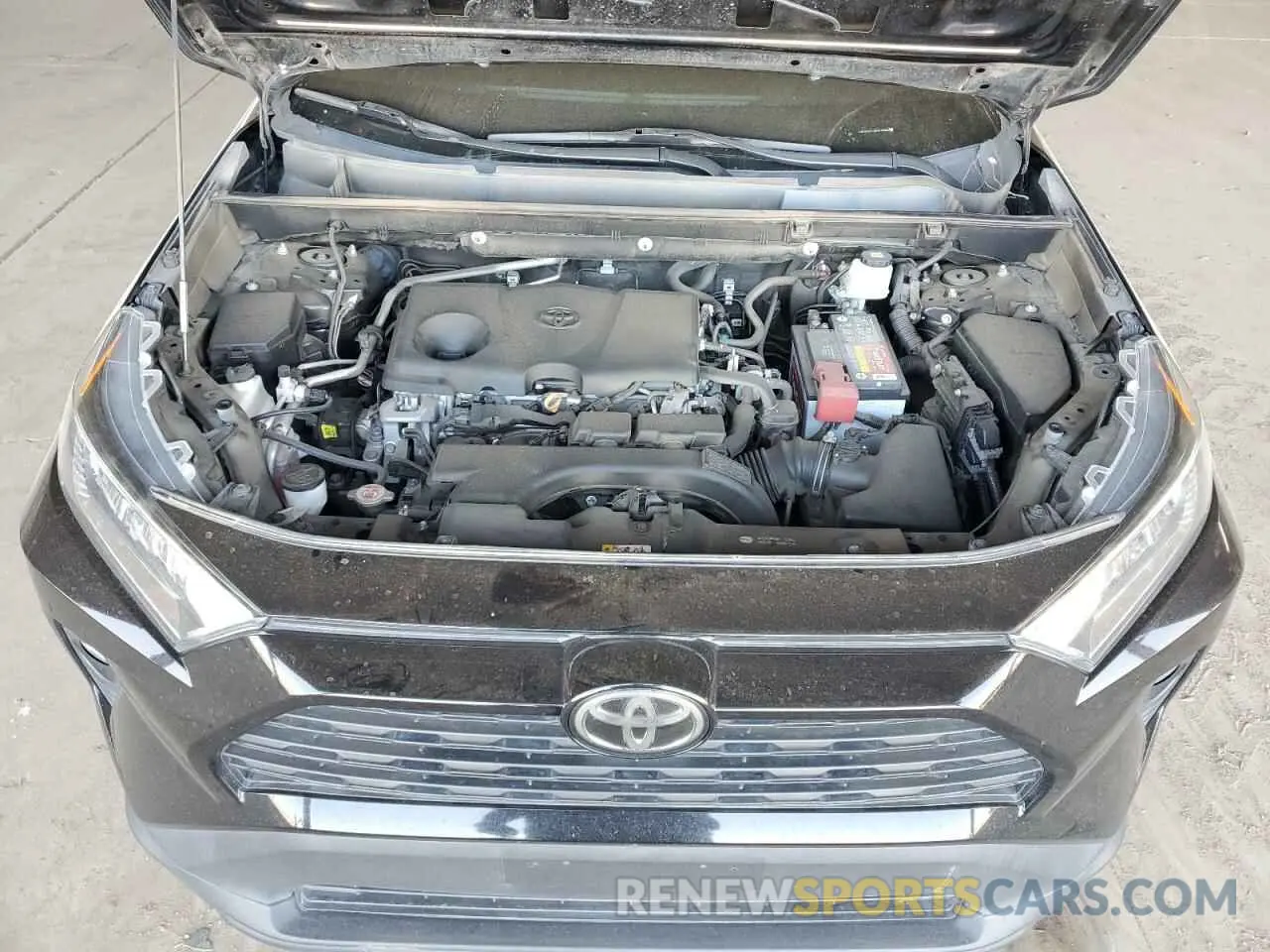 11 Photograph of a damaged car 2T3W1RFV6KW019763 TOYOTA RAV4 2019