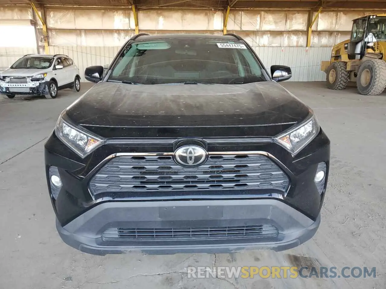5 Photograph of a damaged car 2T3W1RFV6KW019763 TOYOTA RAV4 2019