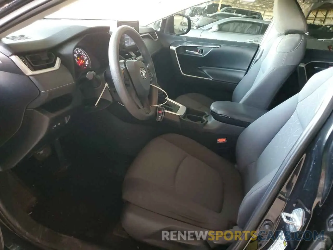 7 Photograph of a damaged car 2T3W1RFV6KW019763 TOYOTA RAV4 2019