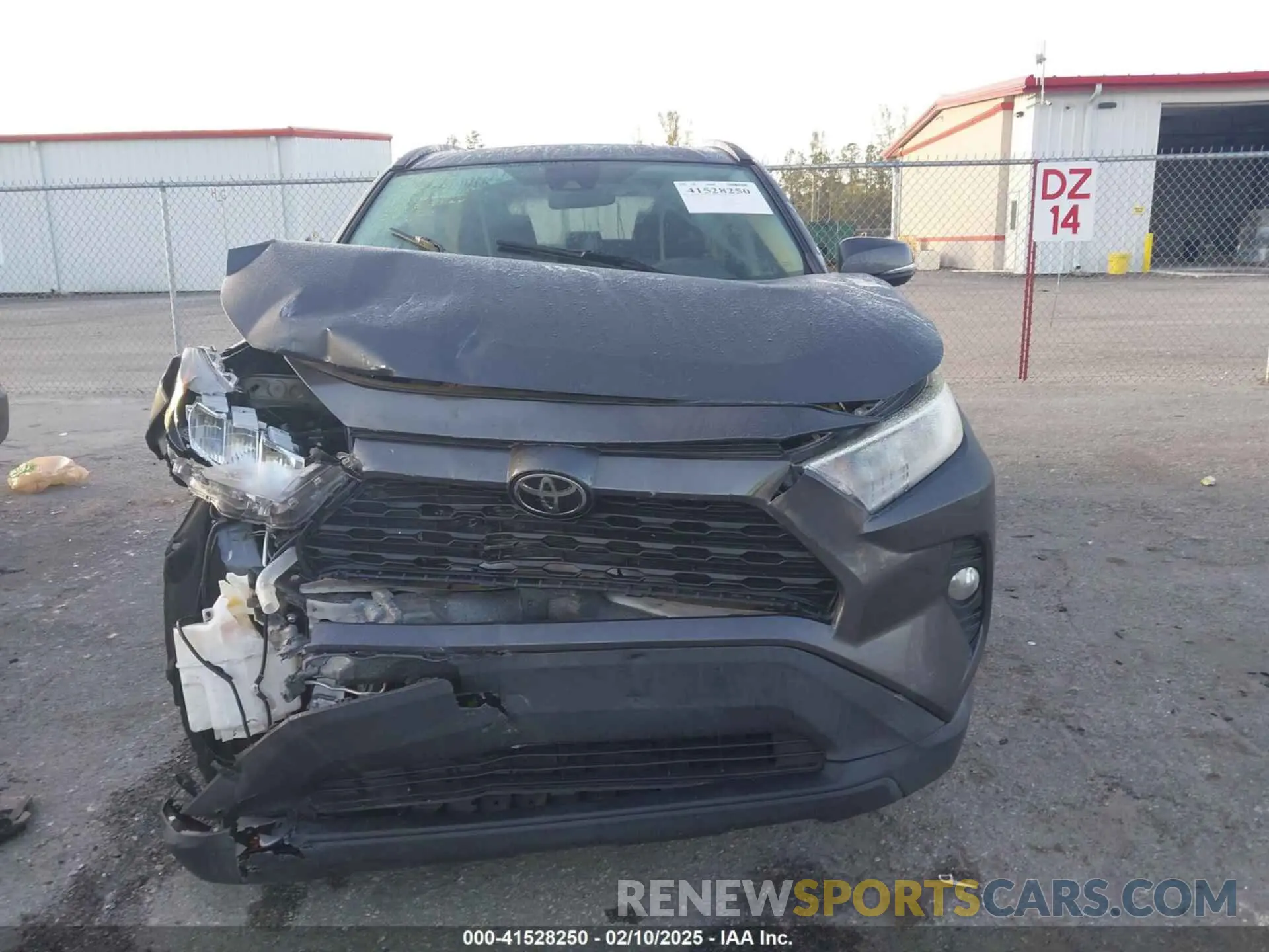 13 Photograph of a damaged car 2T3W1RFV6KW029242 TOYOTA RAV4 2019