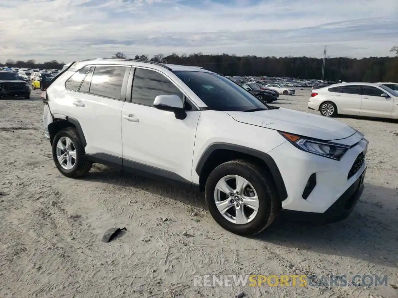 4 Photograph of a damaged car 2T3W1RFV6KW048177 TOYOTA RAV4 2019