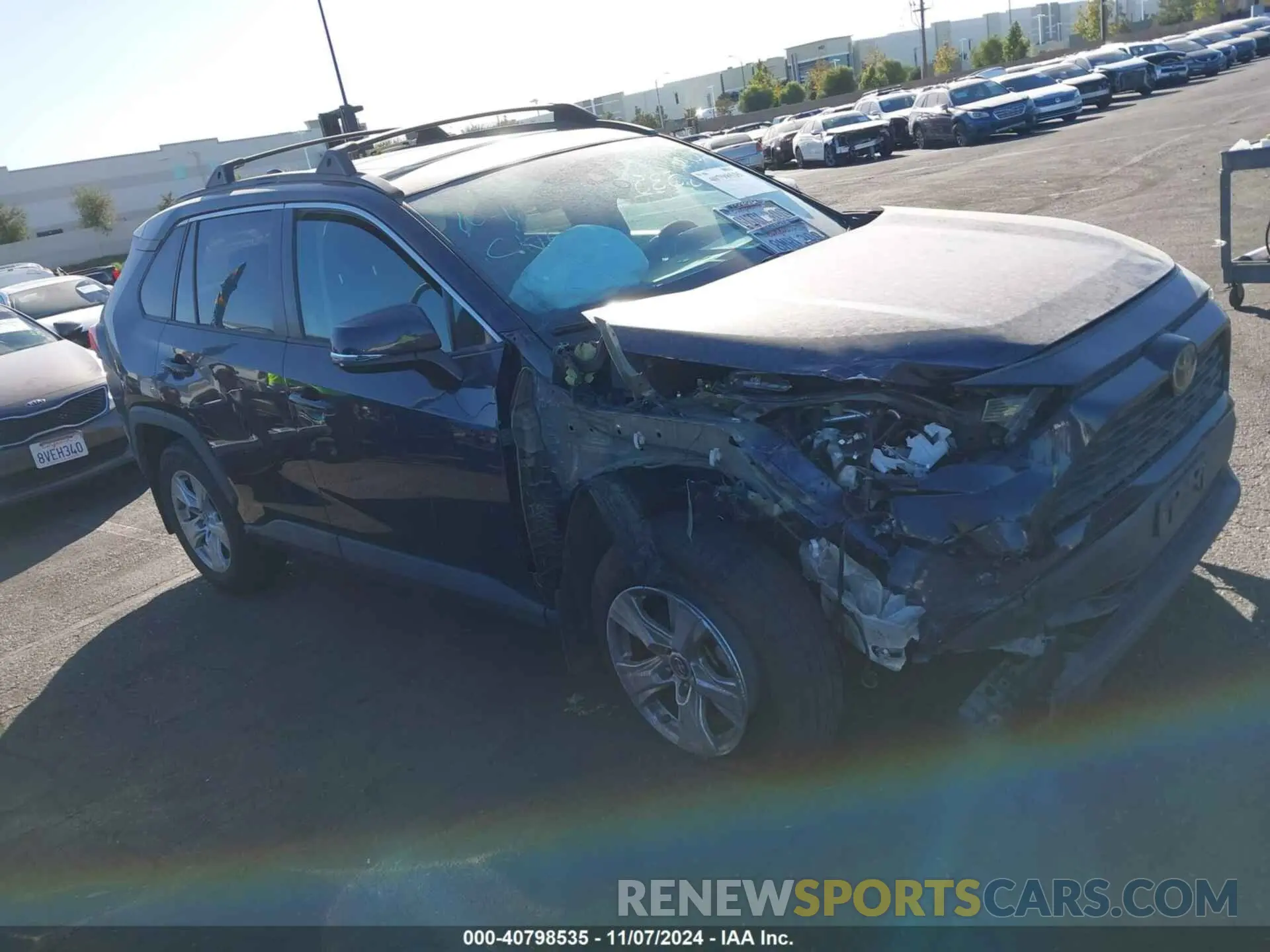 14 Photograph of a damaged car 2T3W1RFV7KC017389 TOYOTA RAV4 2019